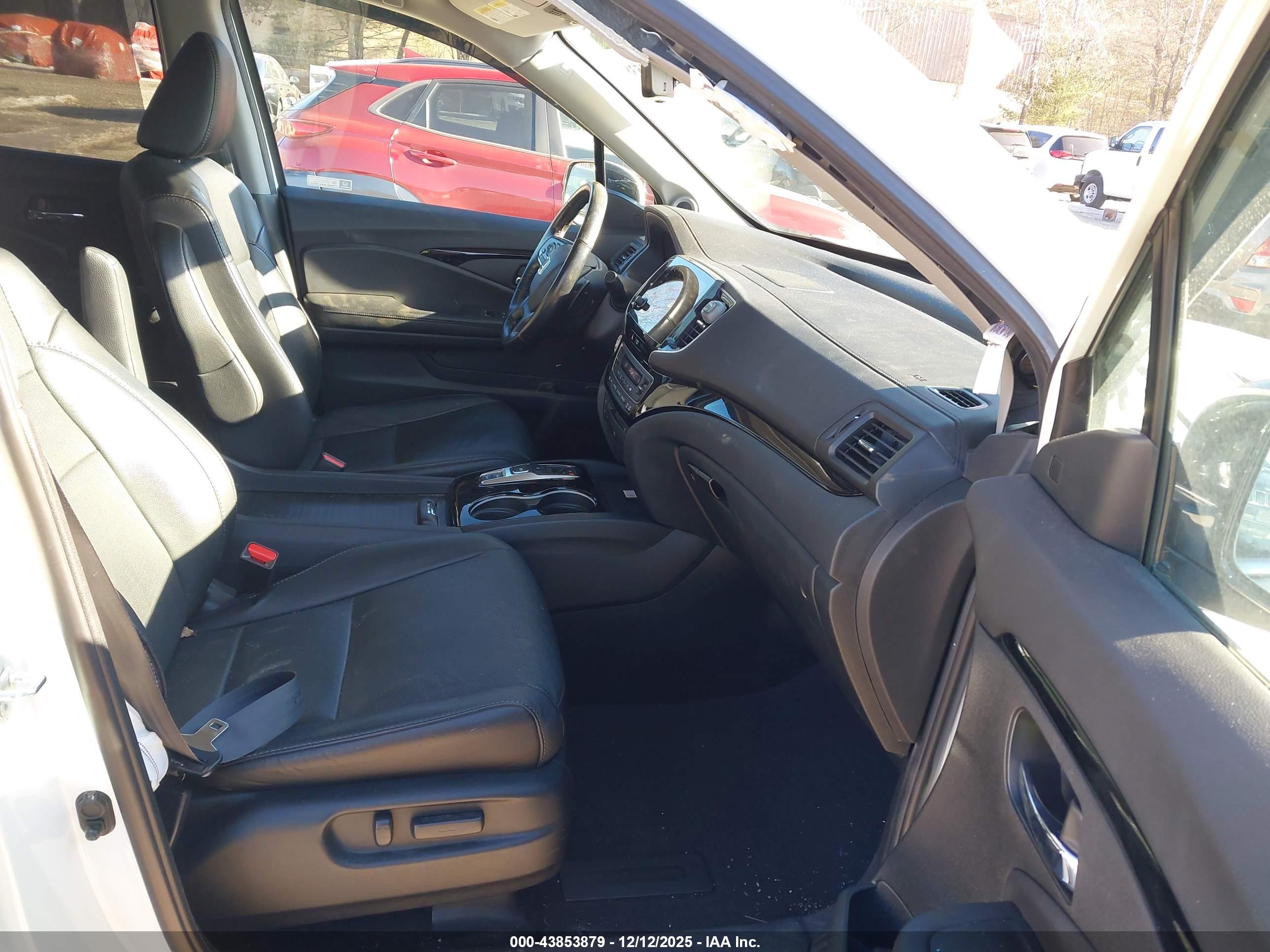 HONDA PILOT image 5