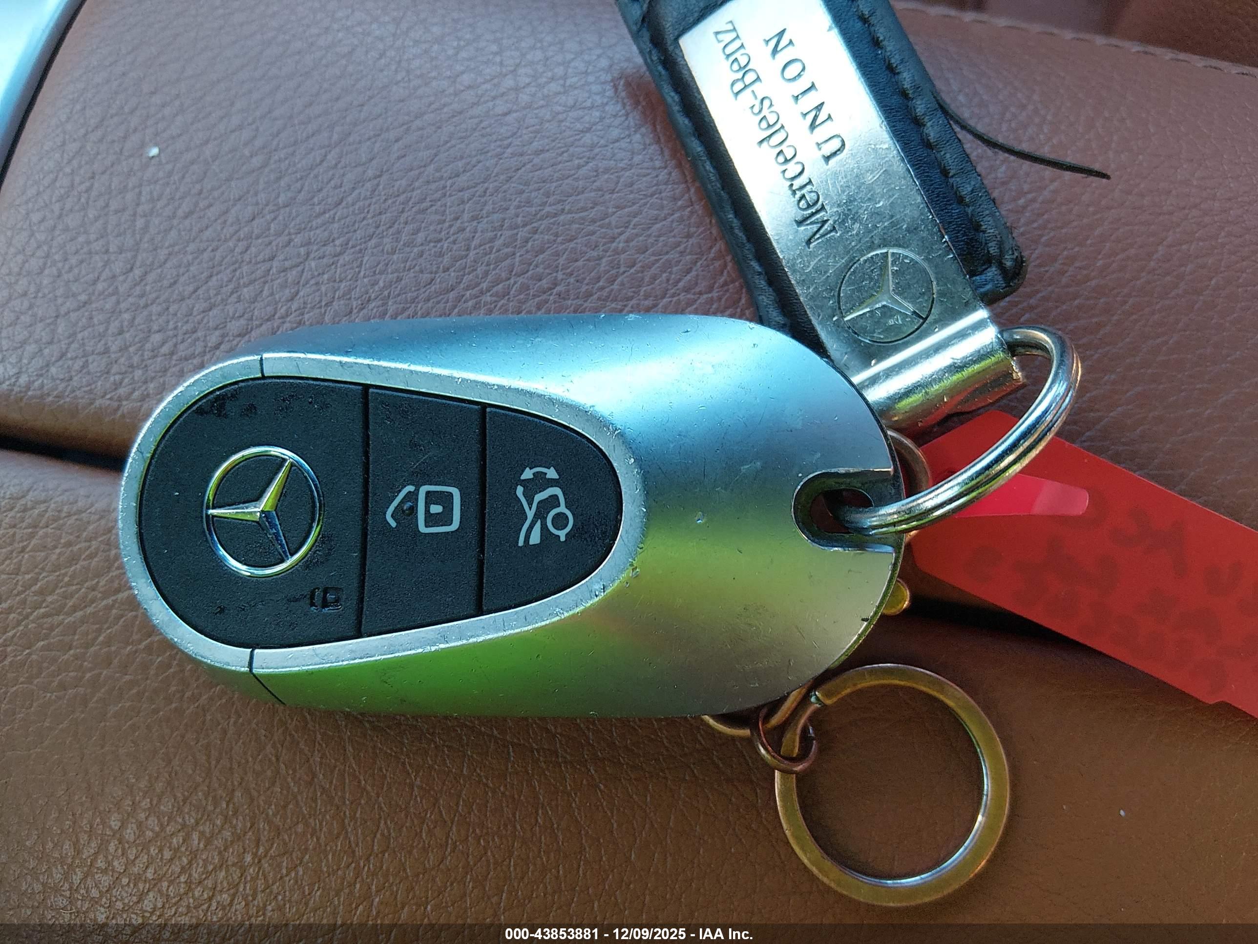 MERCEDES-BENZ C image 11