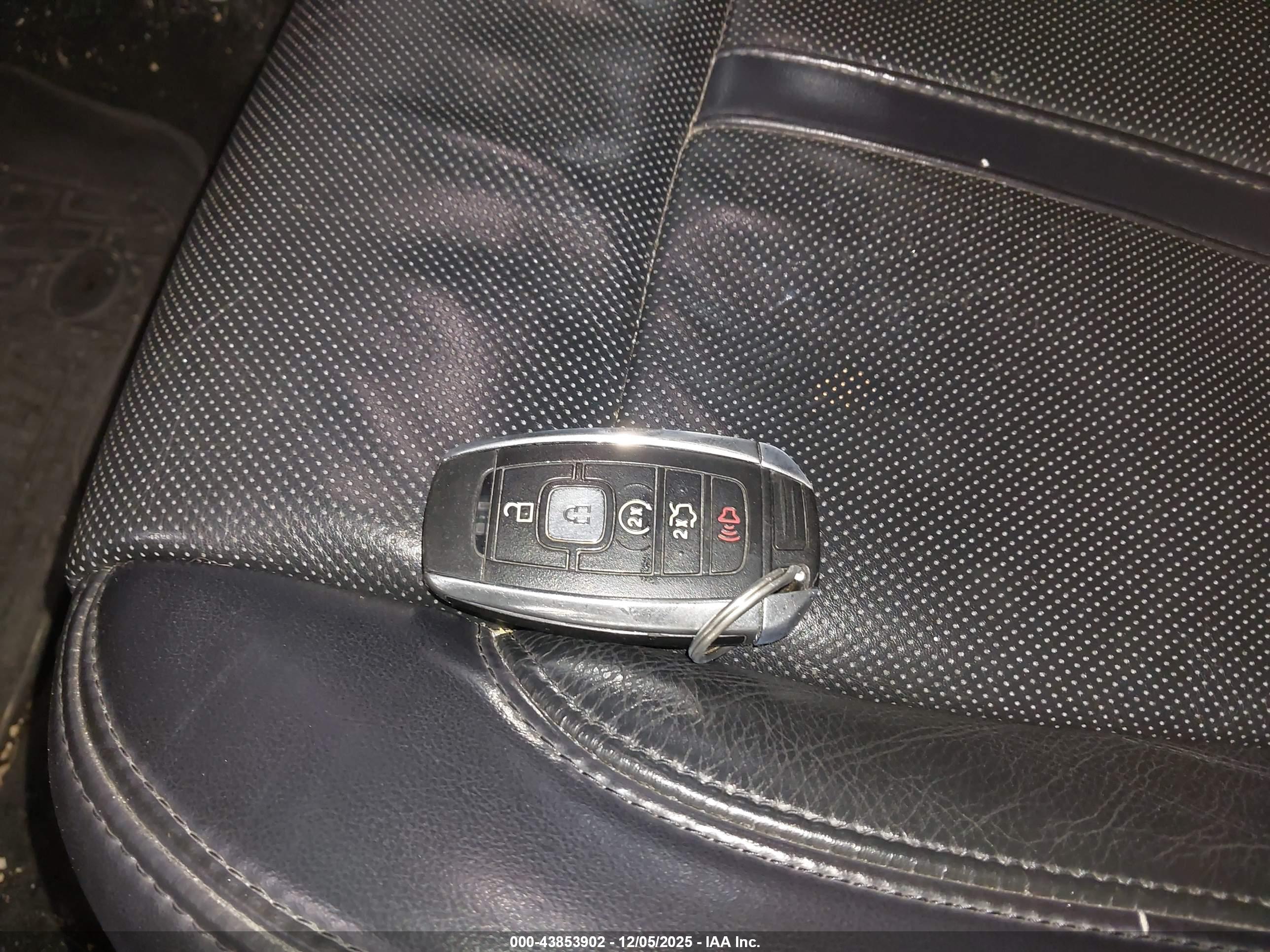 LINCOLN MKZ image 11