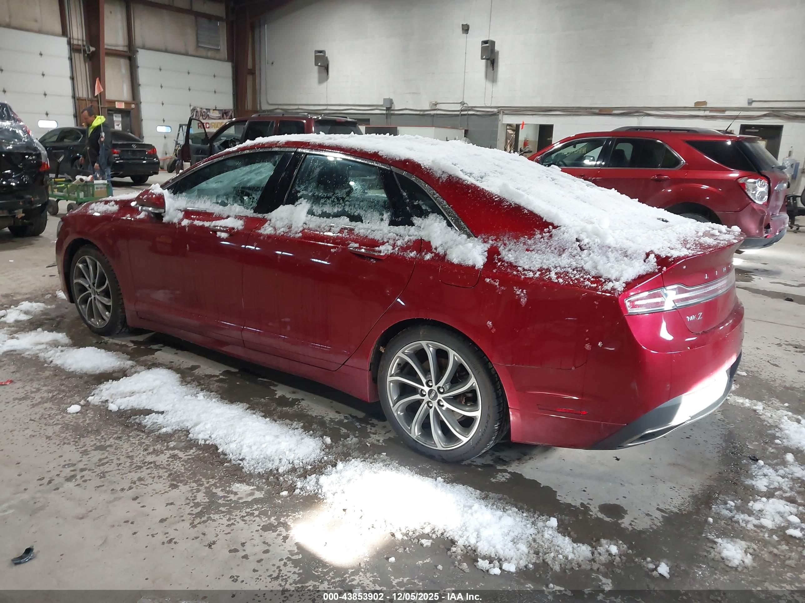 LINCOLN MKZ image 3