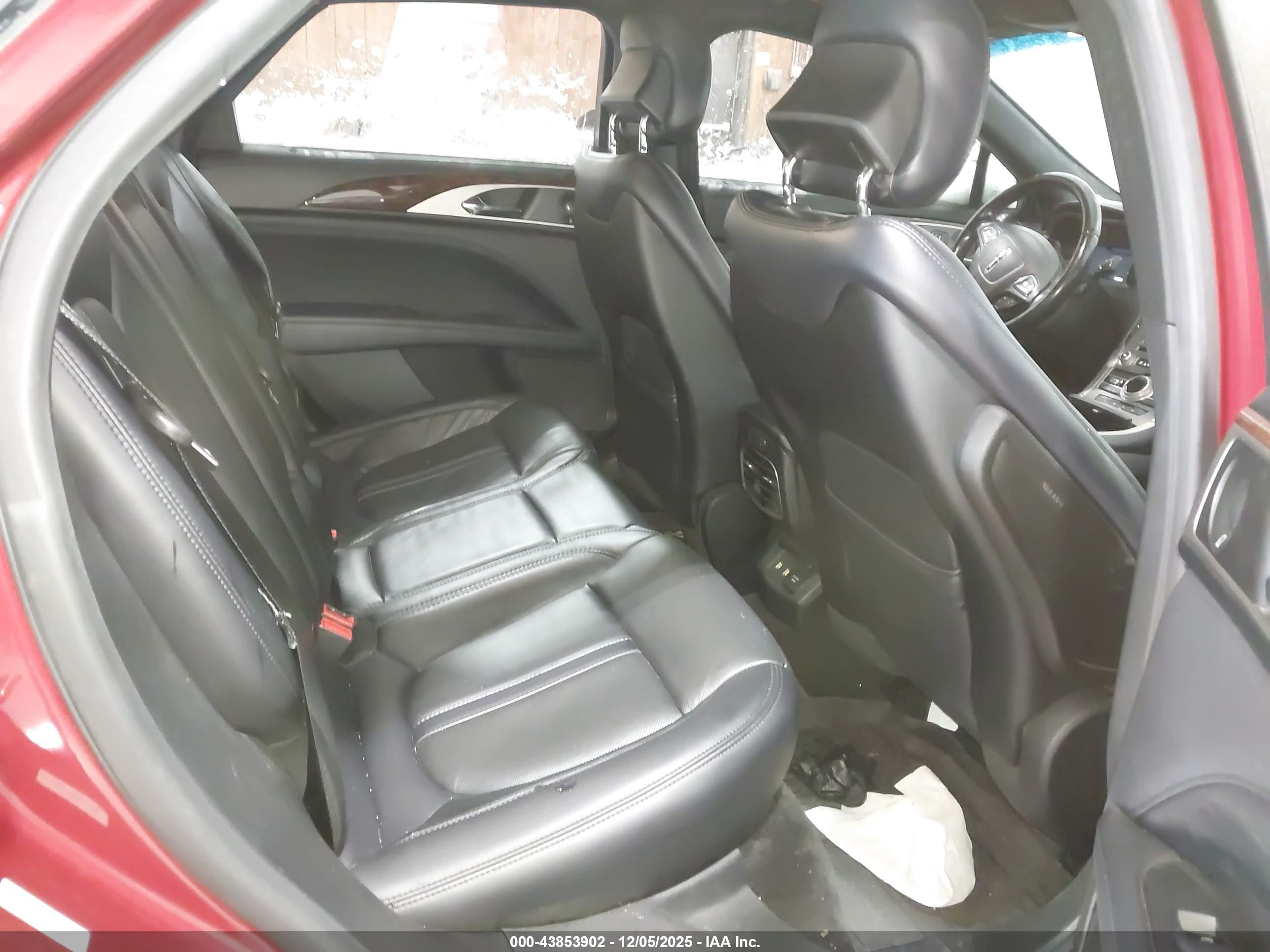 LINCOLN MKZ image 8