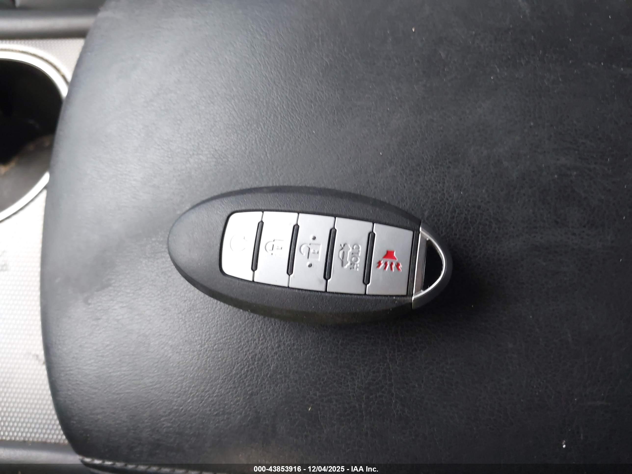 INFINITI Q50 image 11