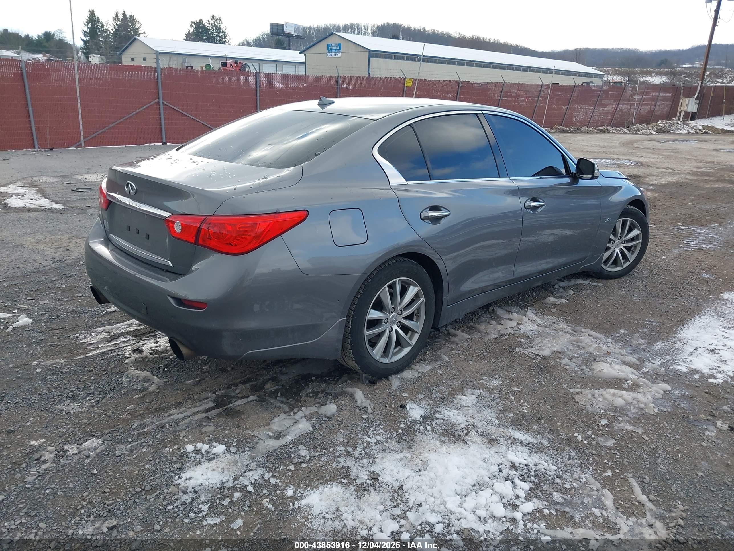 INFINITI Q50 image 4