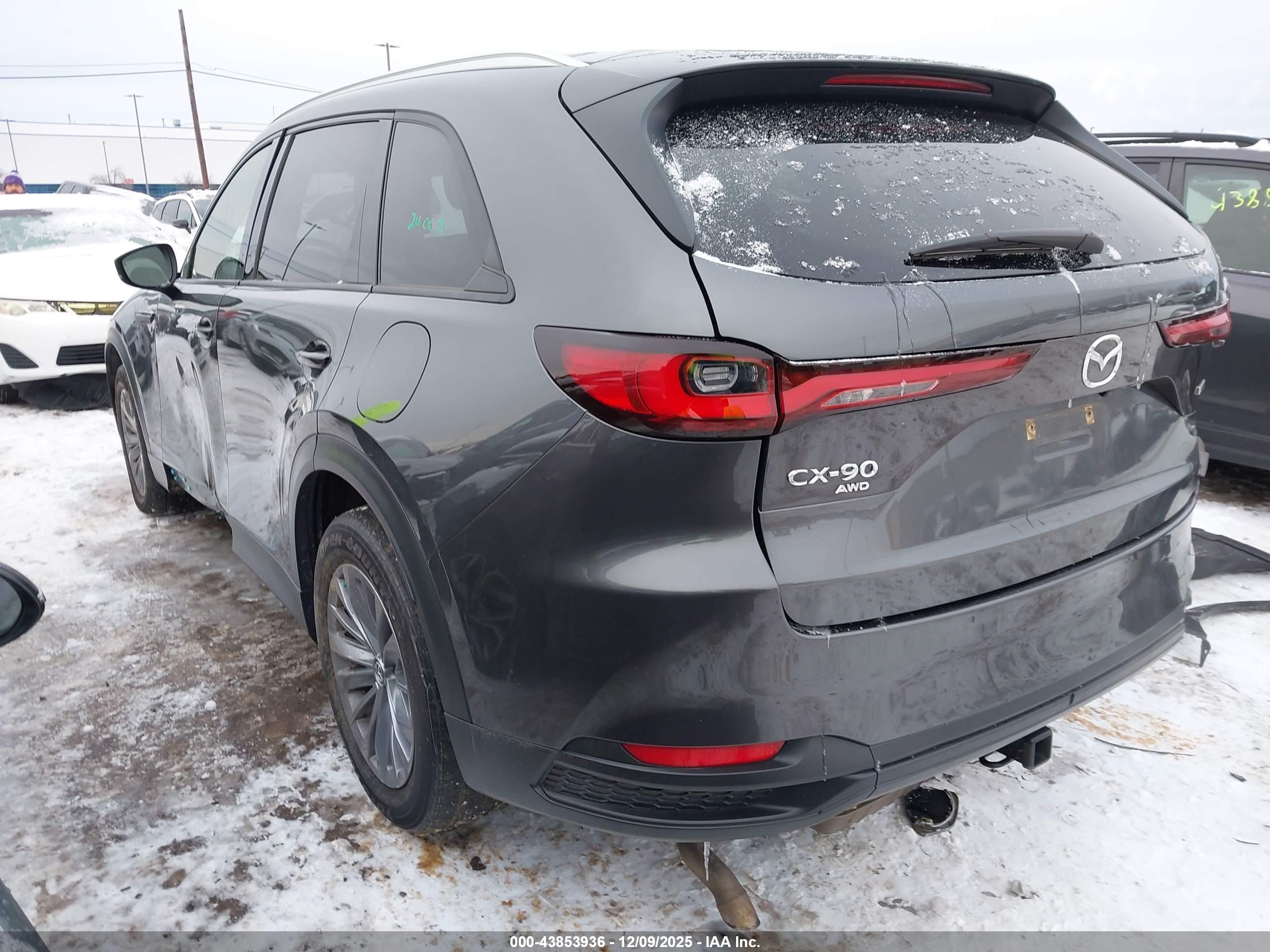 MAZDA CX-90 image 3