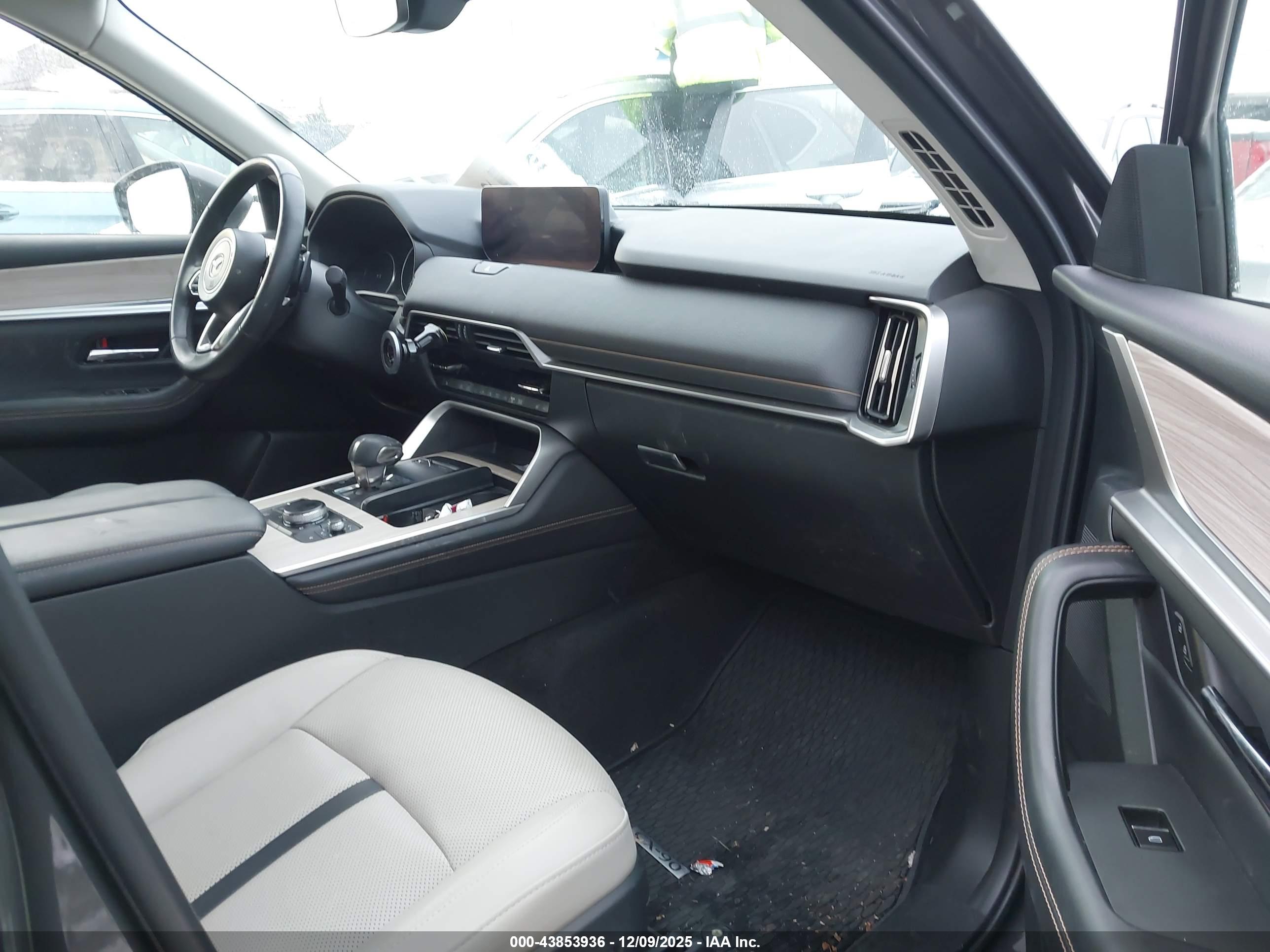 MAZDA CX-90 image 5