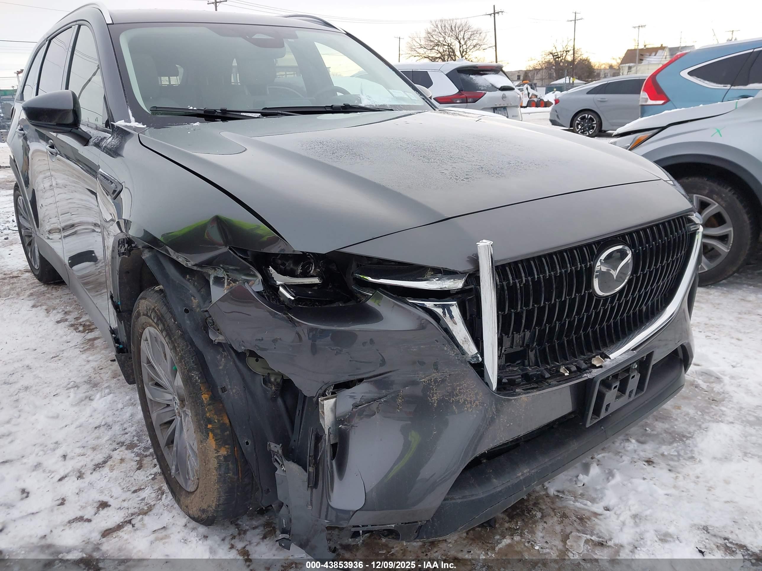 MAZDA CX-90 image 6