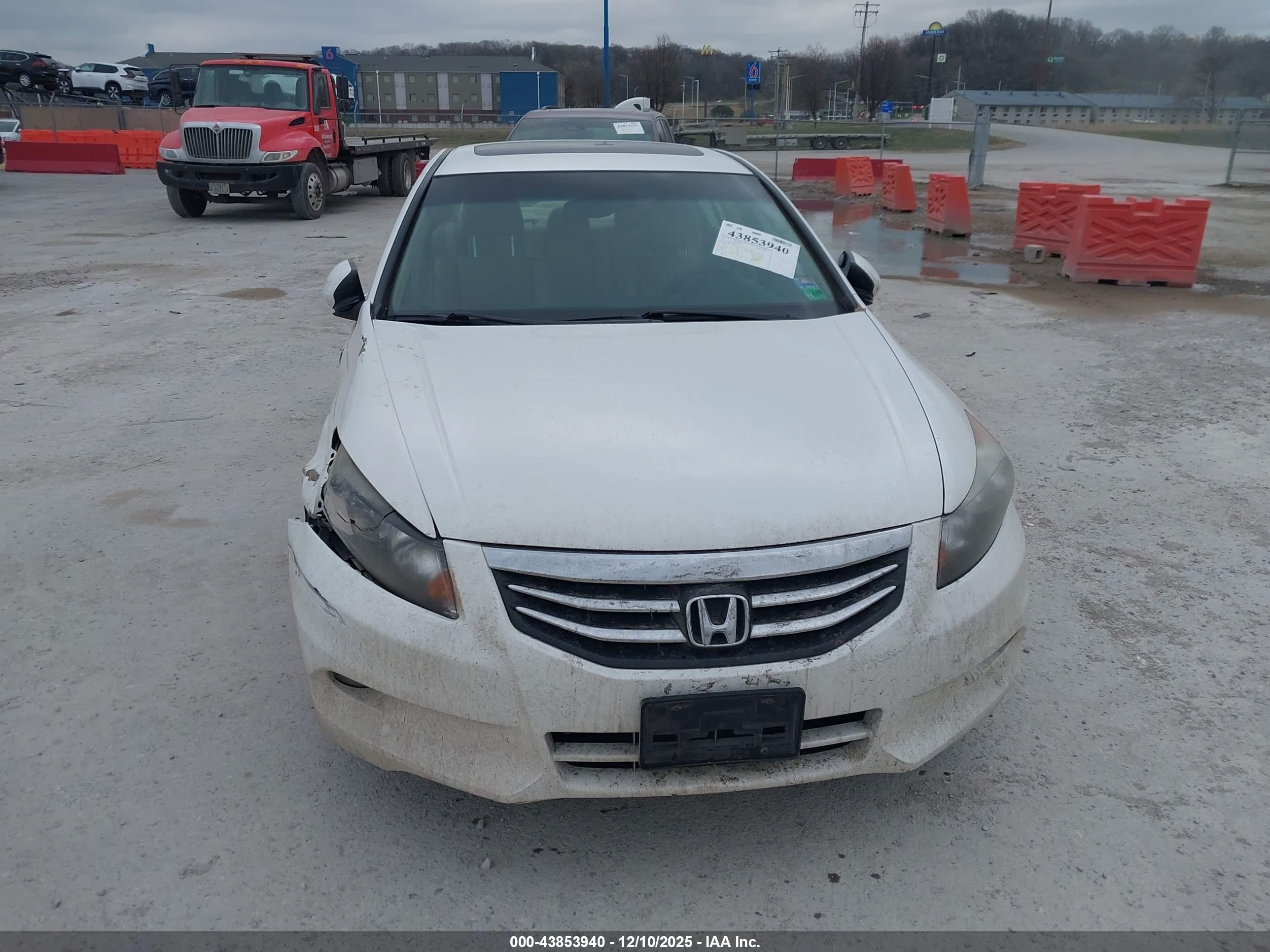 HONDA ACCORD image 6