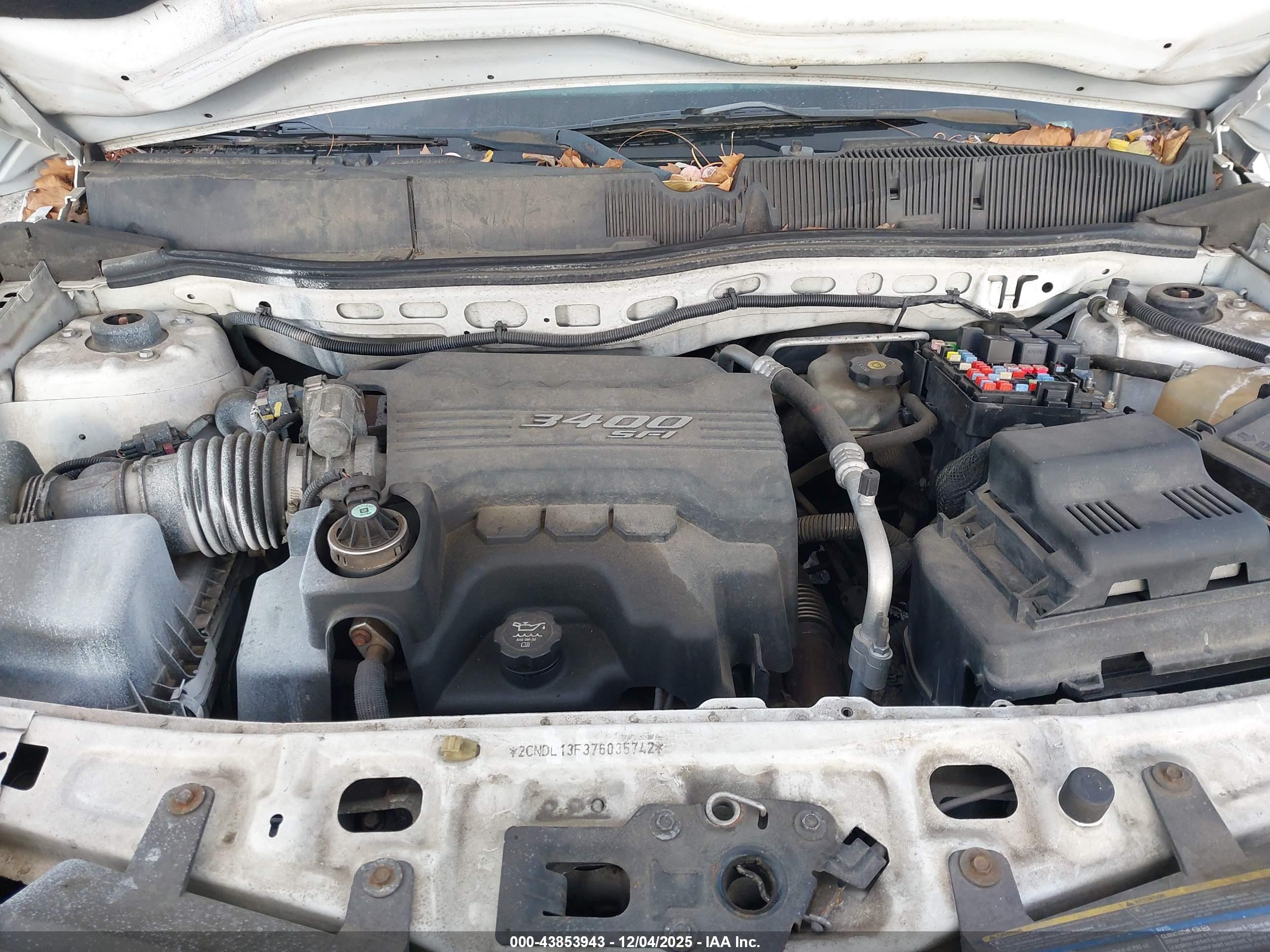 CHEVROLET EQUINOX image 10