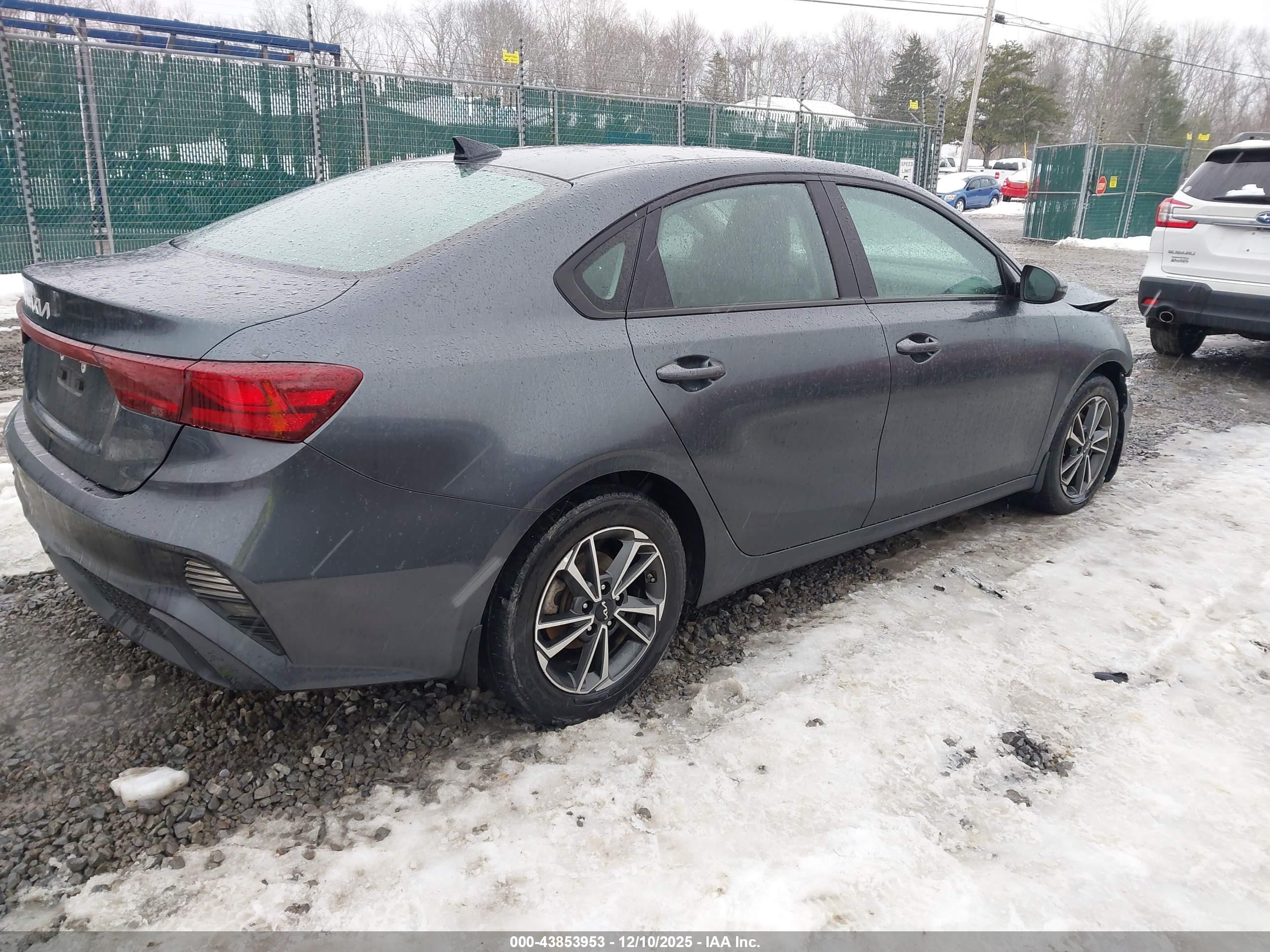 KIA FORTE image 4