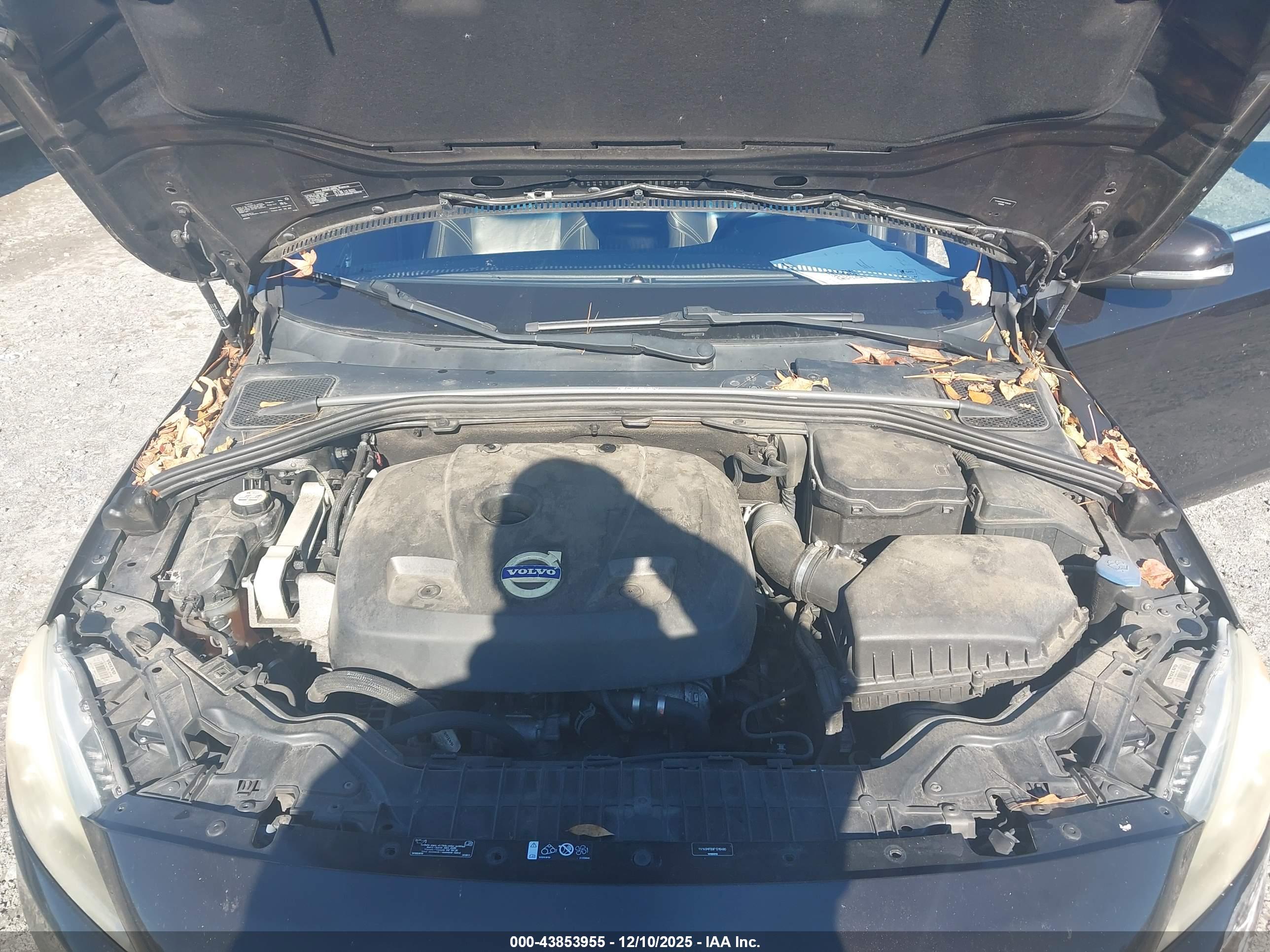 VOLVO S60 image 10