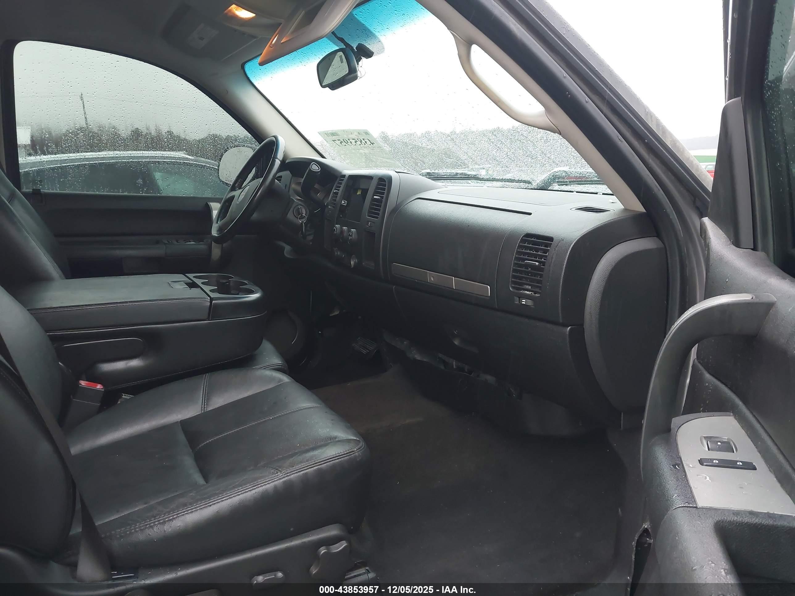 GMC SIERRA image 5
