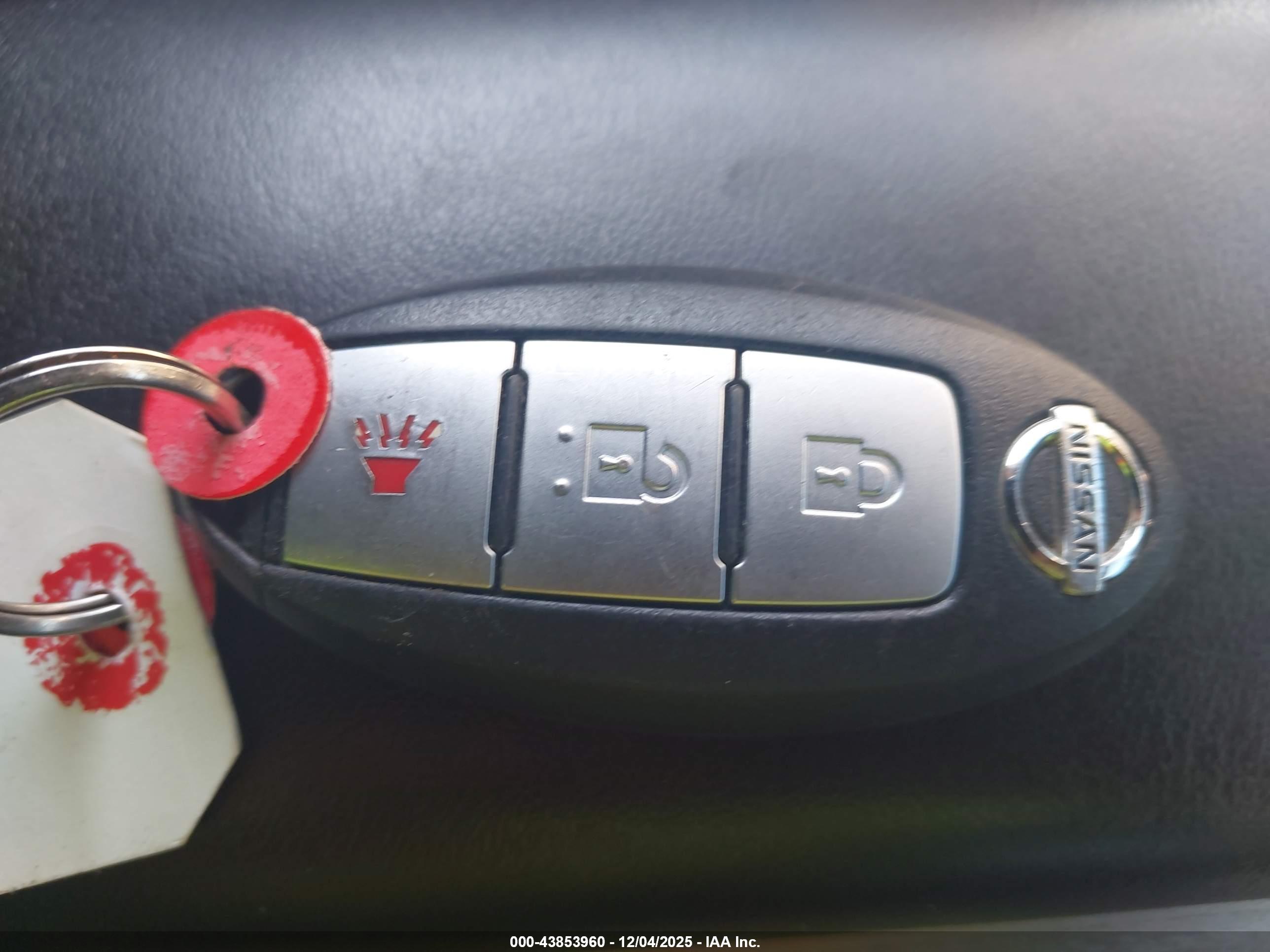 NISSAN MURANO image 11