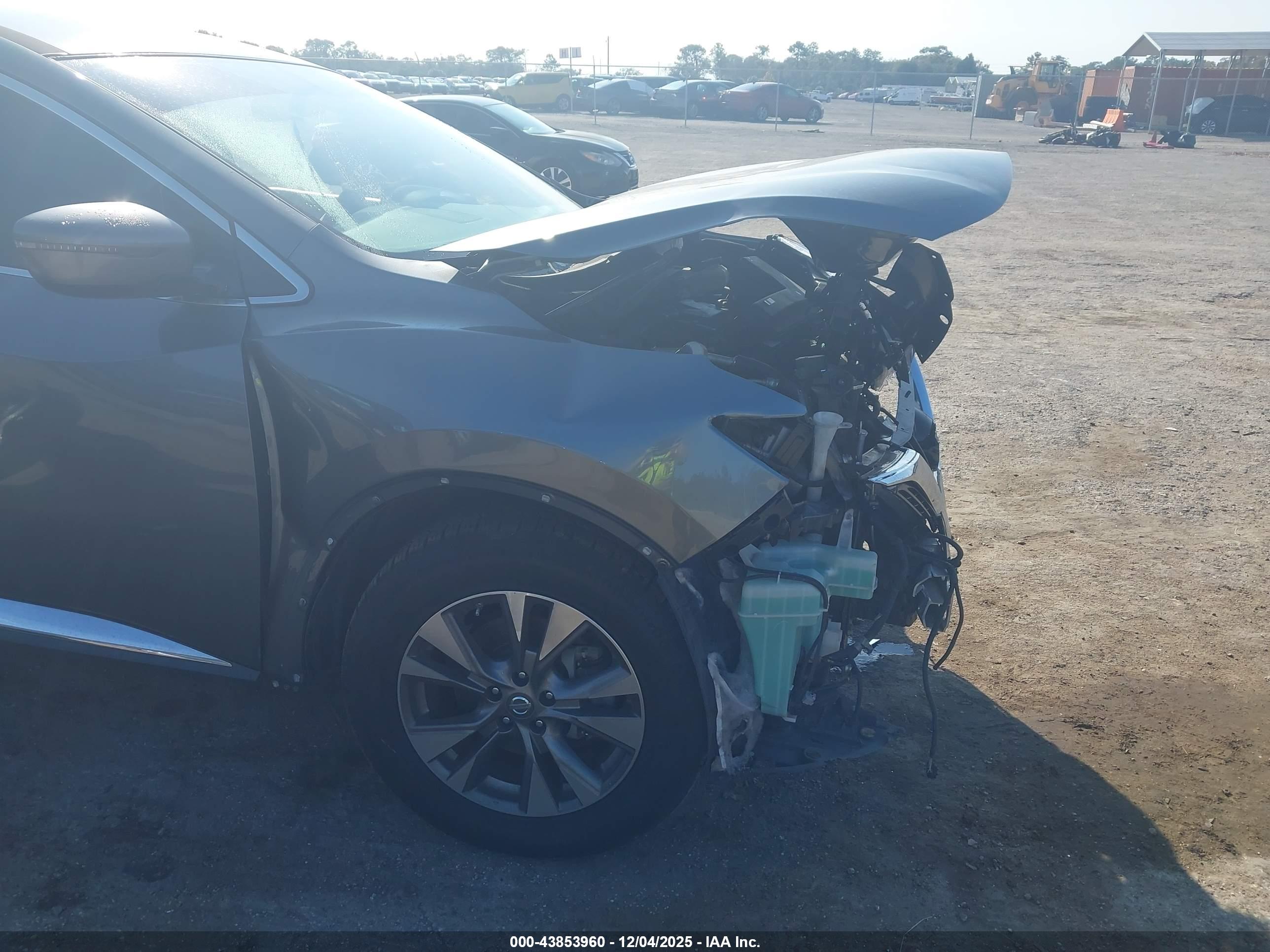 NISSAN MURANO image 6