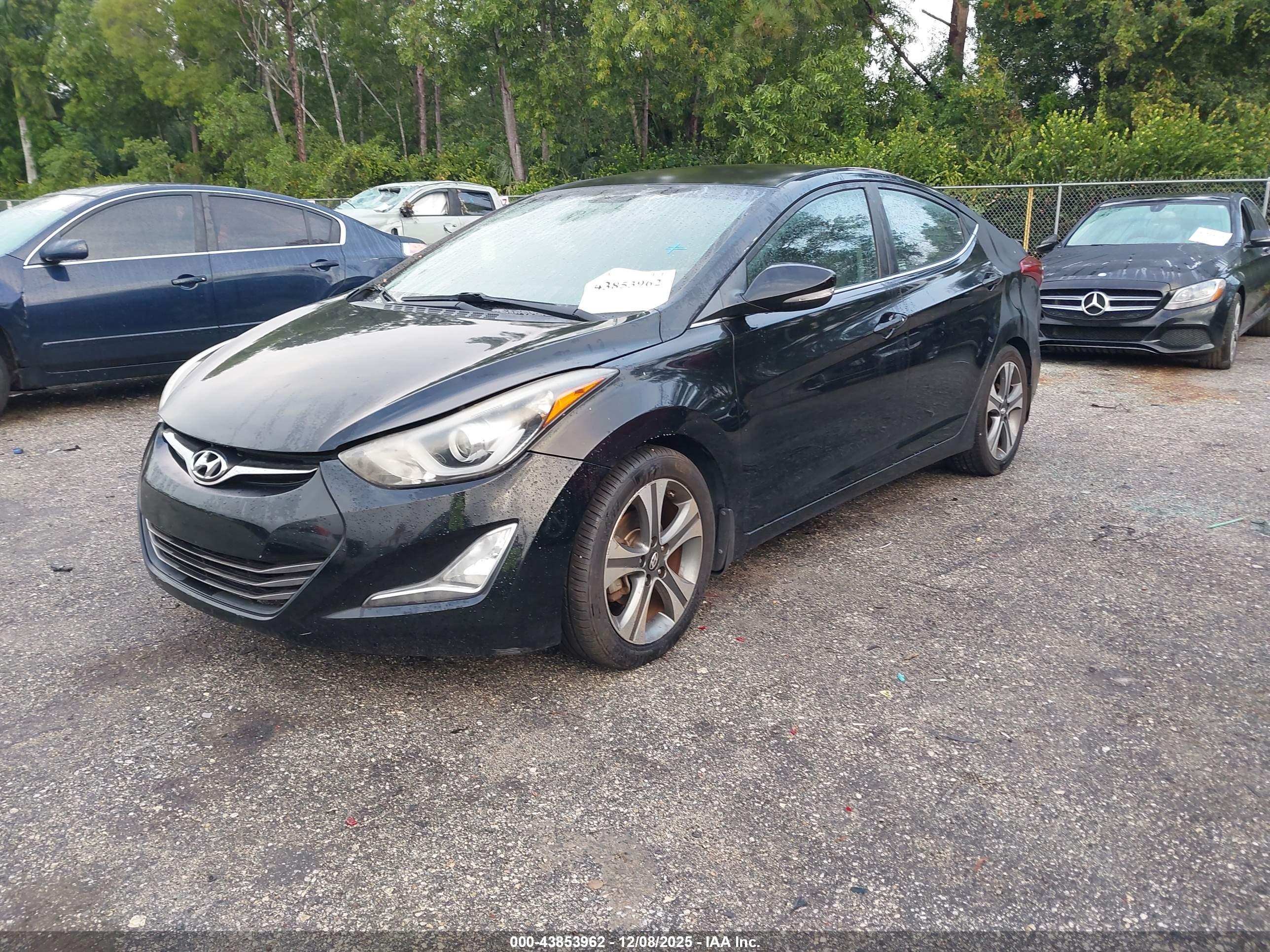 HYUNDAI ELANTRA image 2