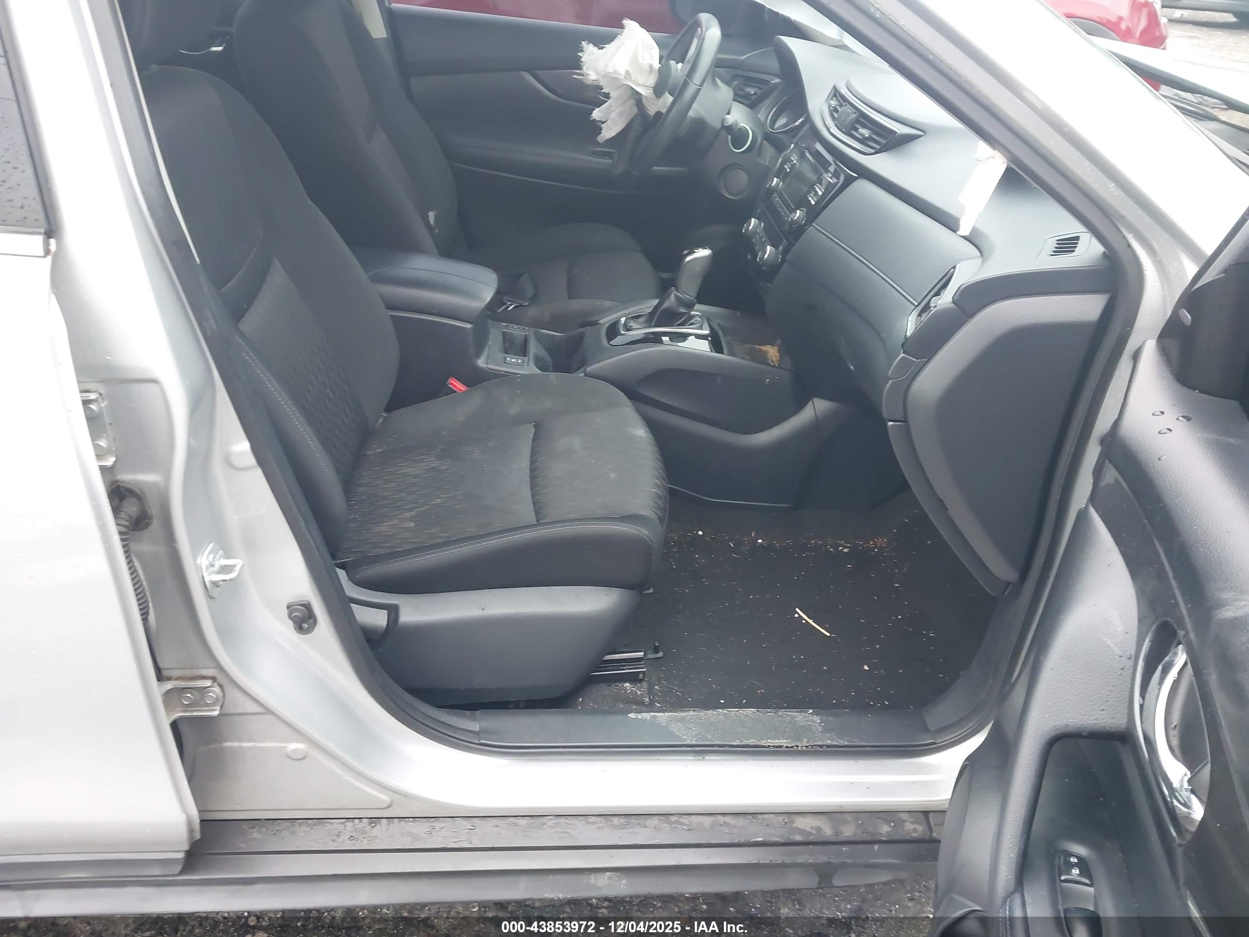 NISSAN ROGUE image 5