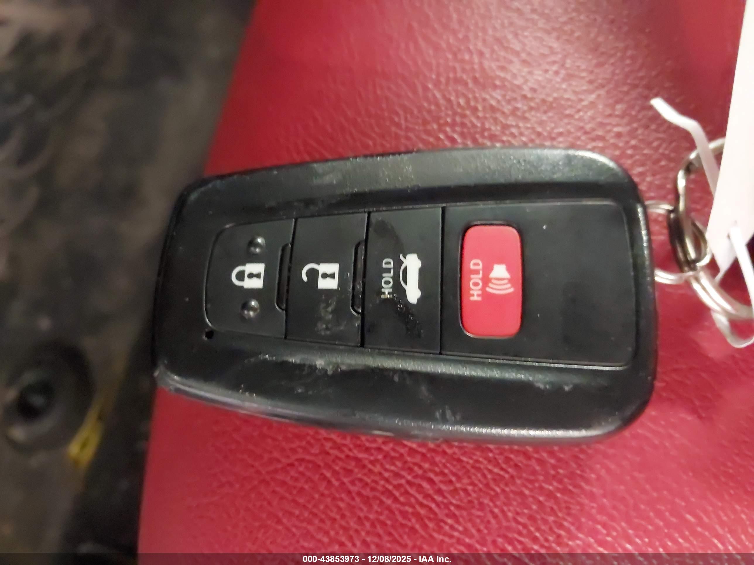 TOYOTA CAMRY image 11