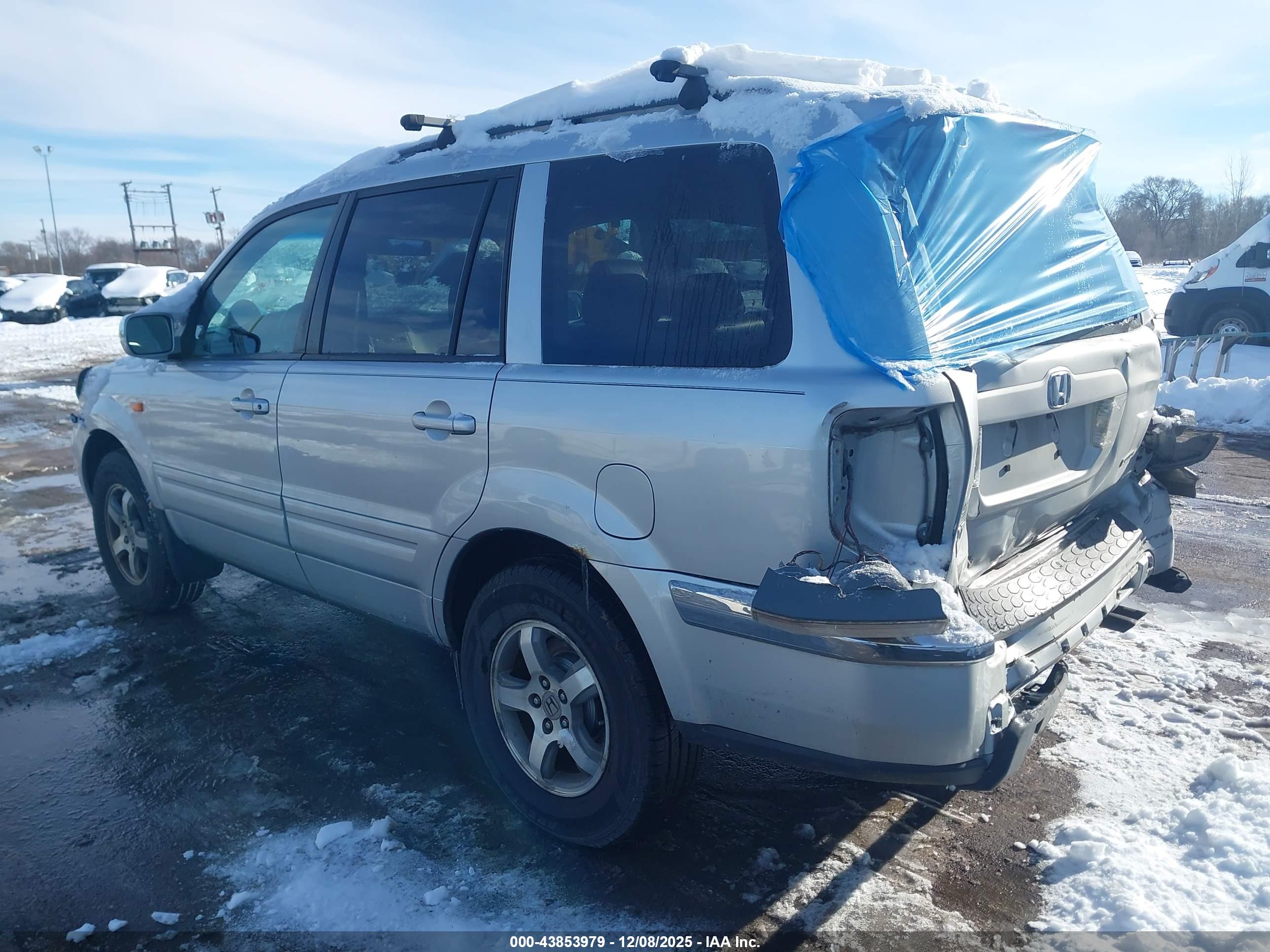 HONDA PILOT image 3