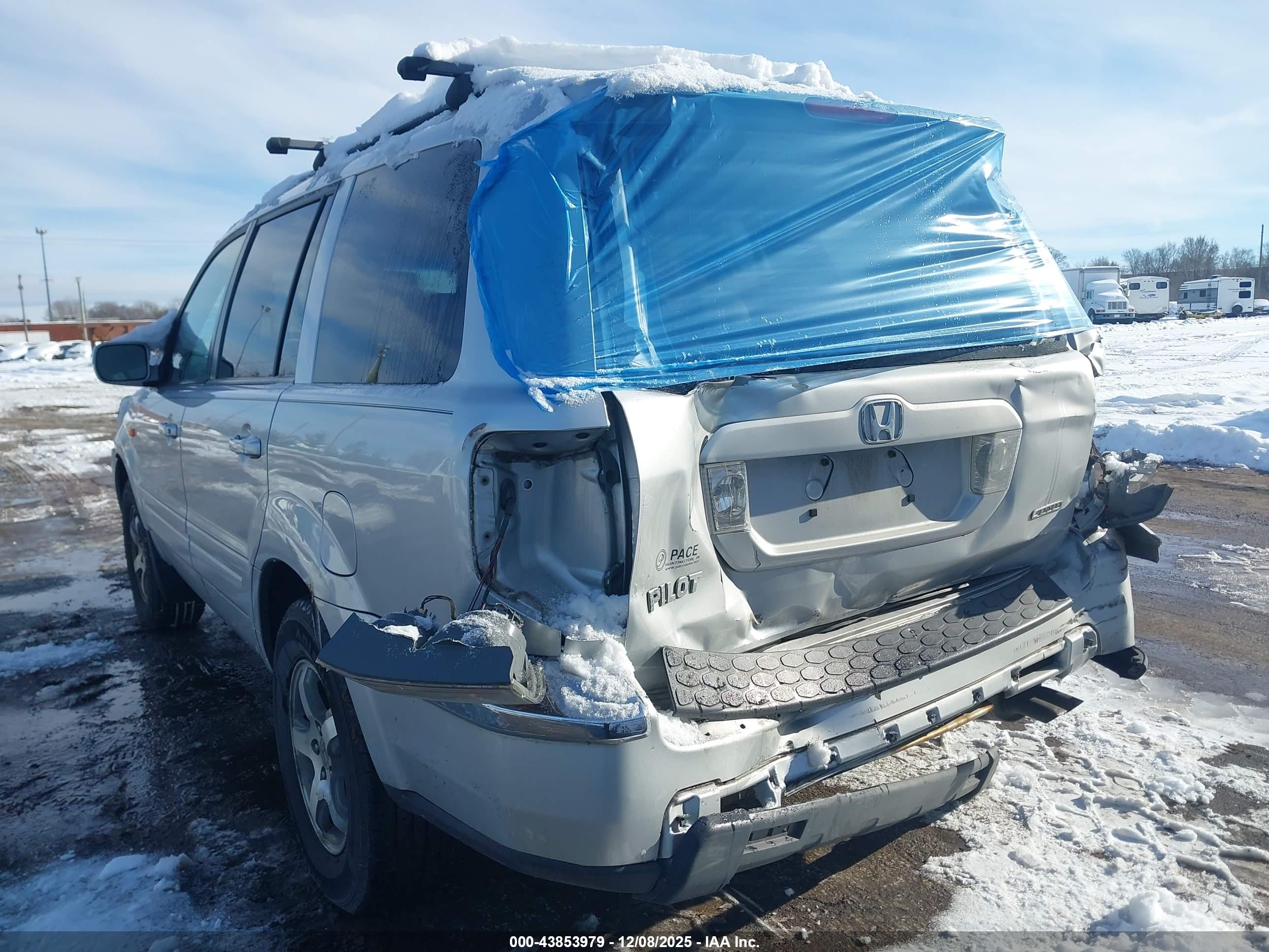 HONDA PILOT image 6