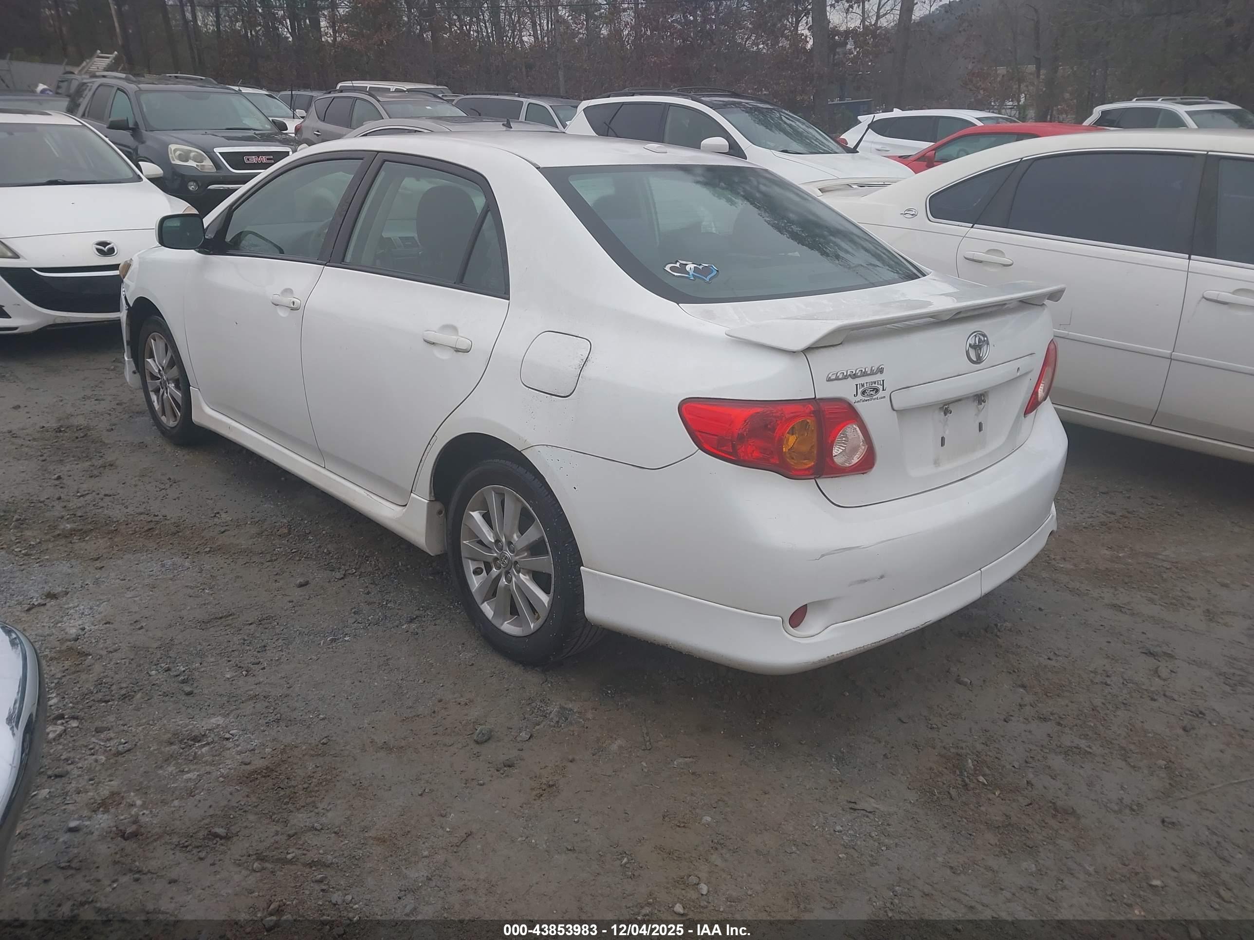 TOYOTA COROLLA image 3