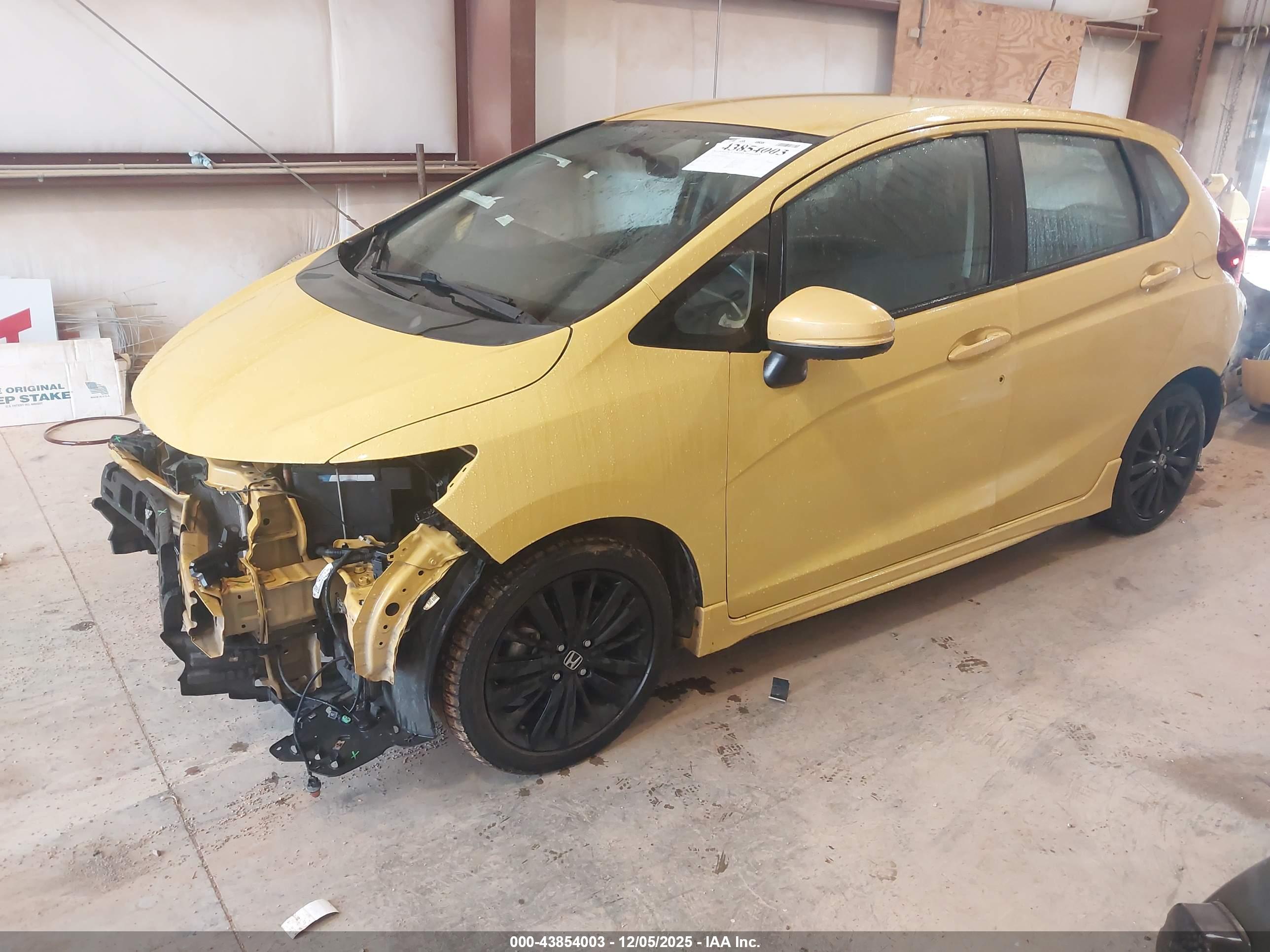 HONDA FIT image 2