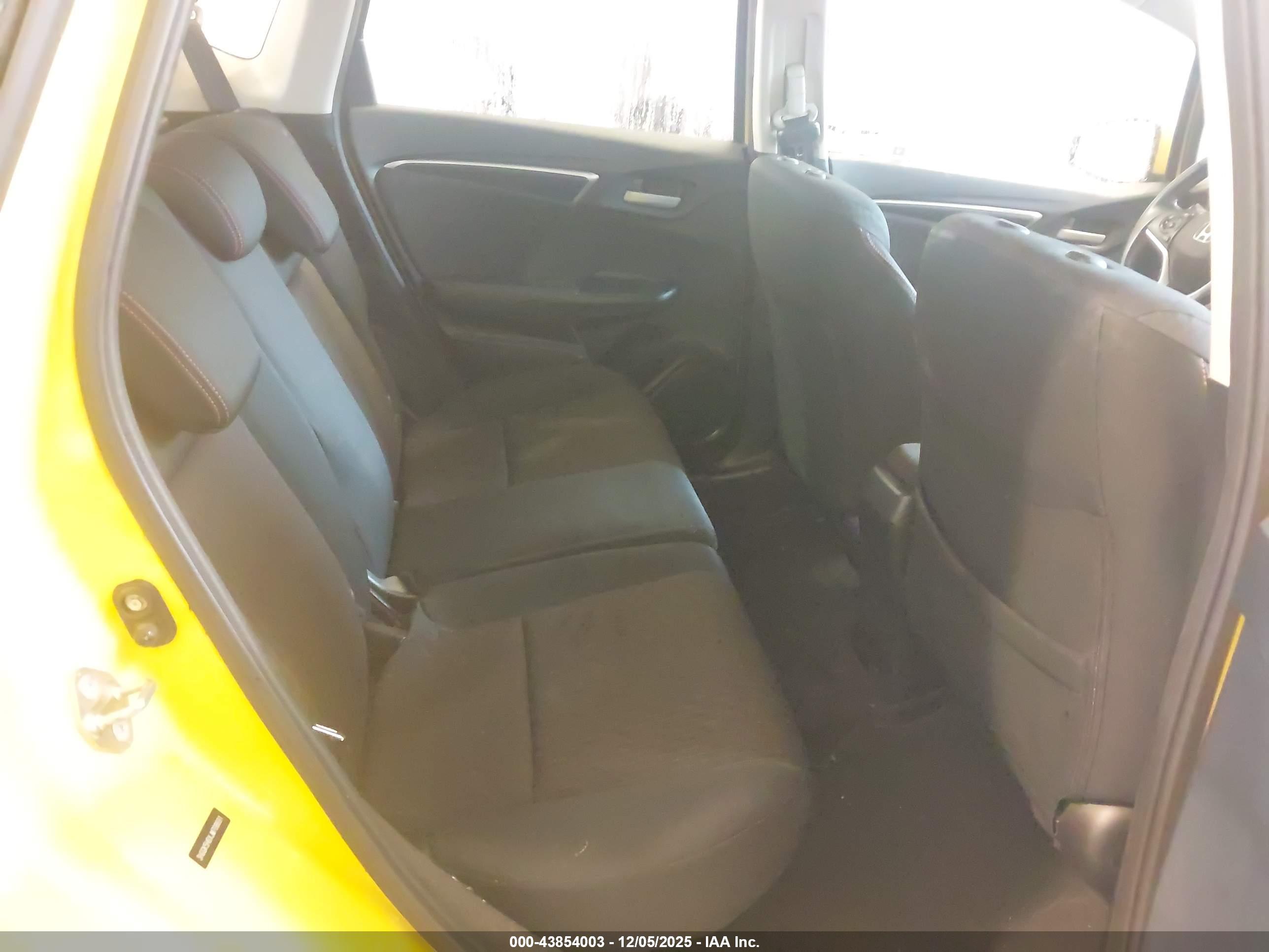 HONDA FIT image 8