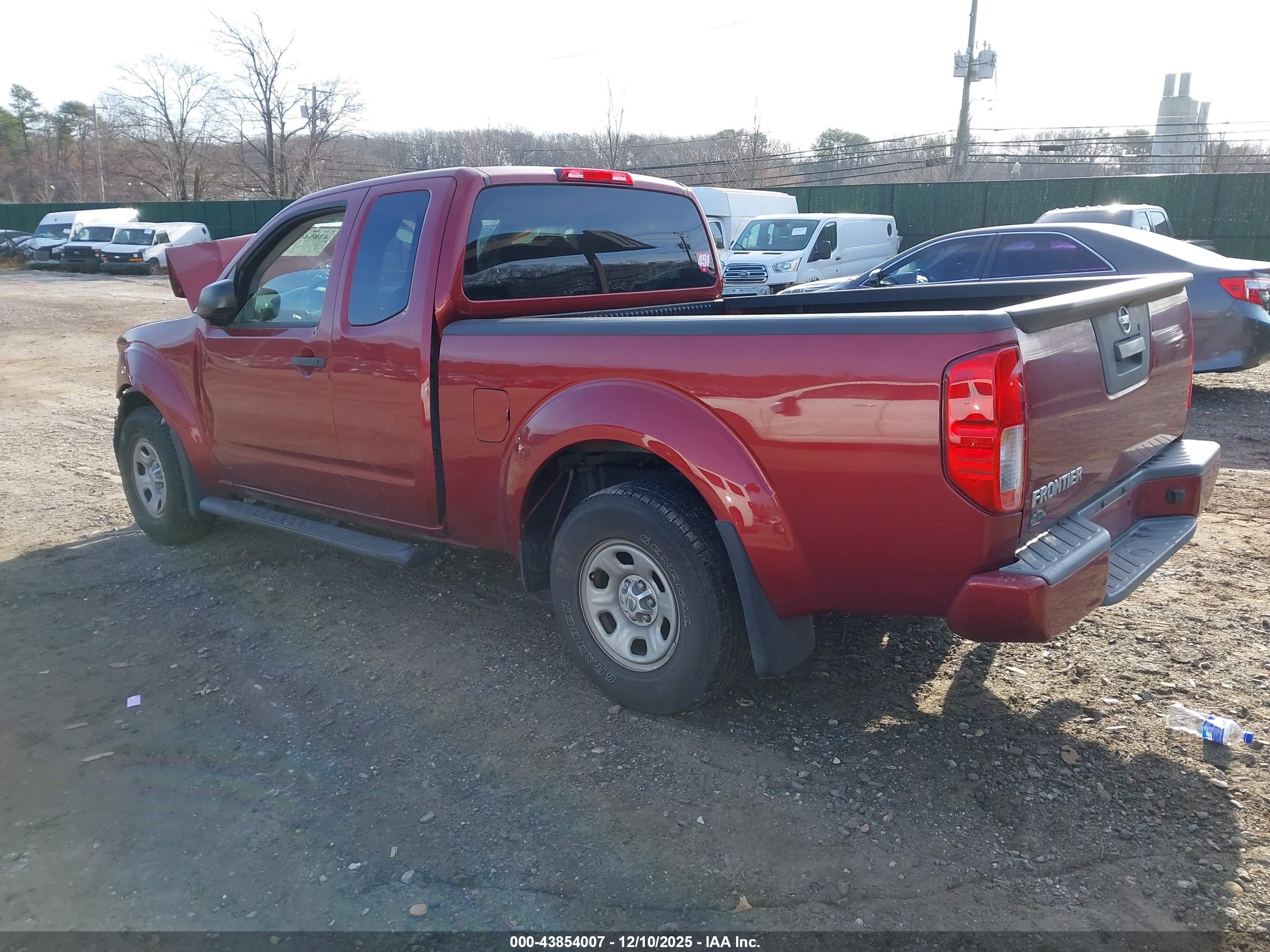 NISSAN FRONTIER image 3