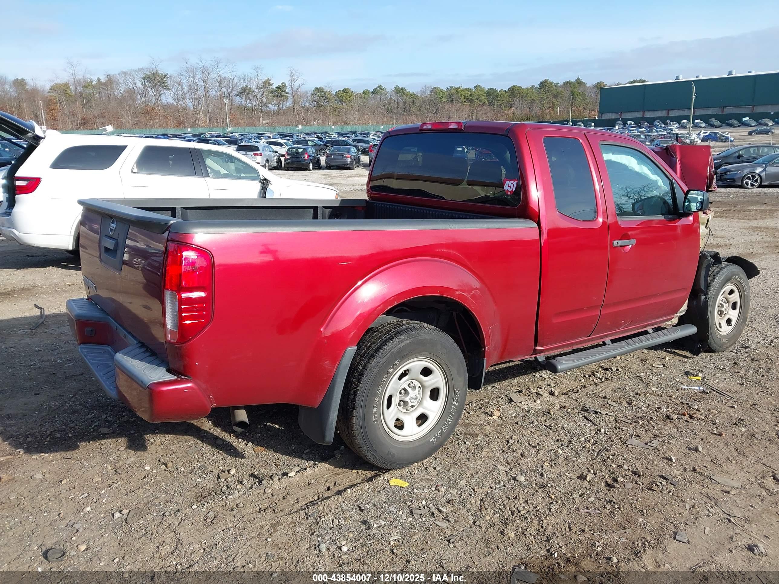 NISSAN FRONTIER image 4