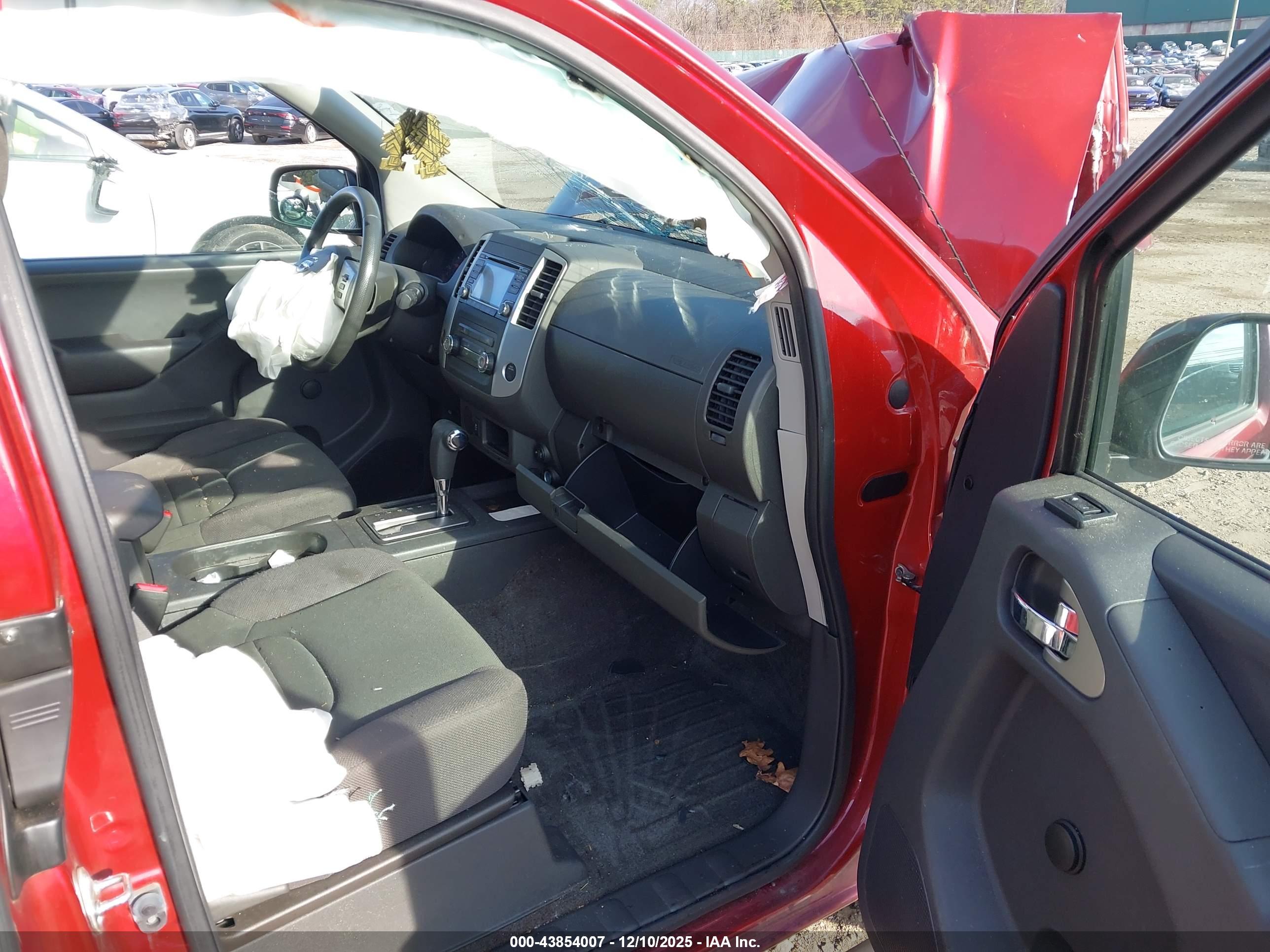 NISSAN FRONTIER image 5