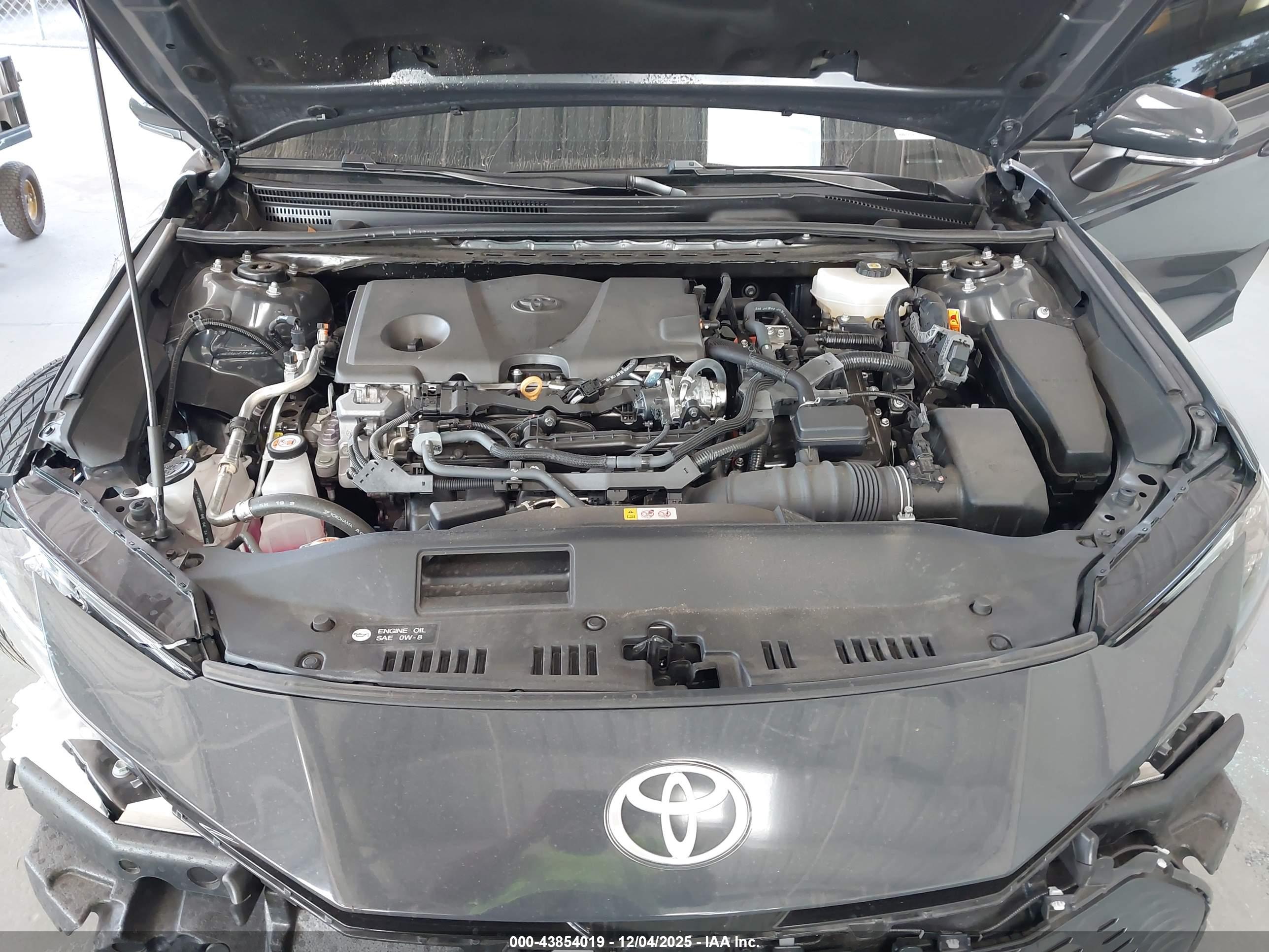 TOYOTA CAMRY image 10