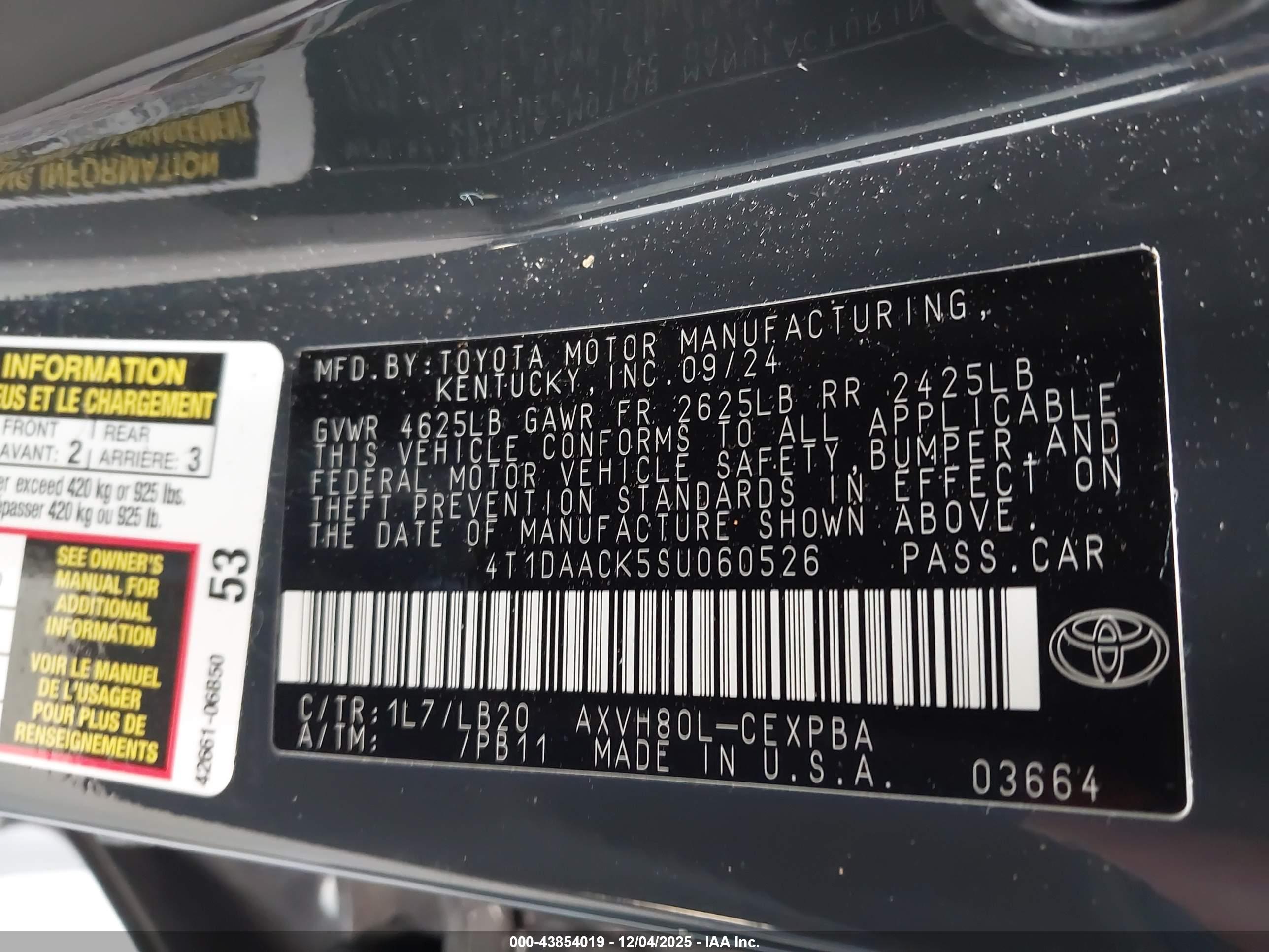 TOYOTA CAMRY image 9
