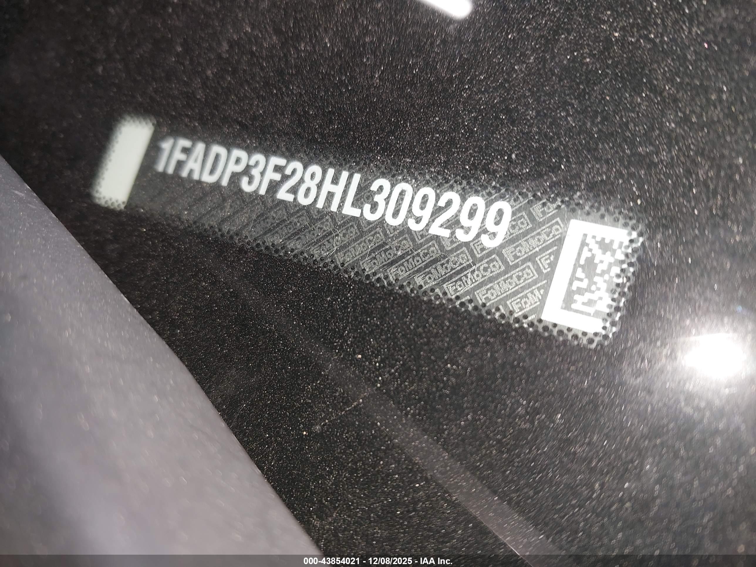 FORD FOCUS image 9