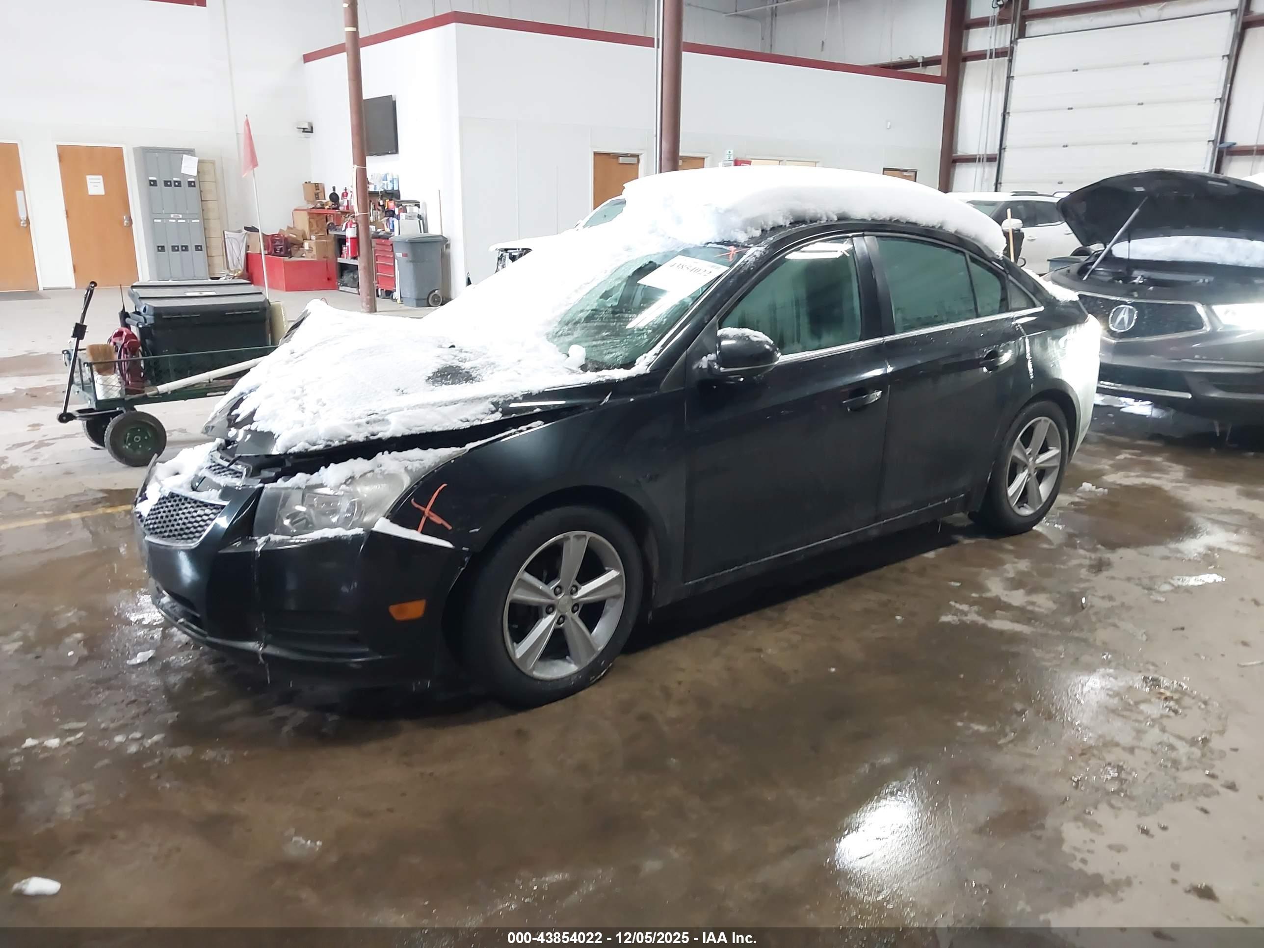 CHEVROLET CRUZE image 2