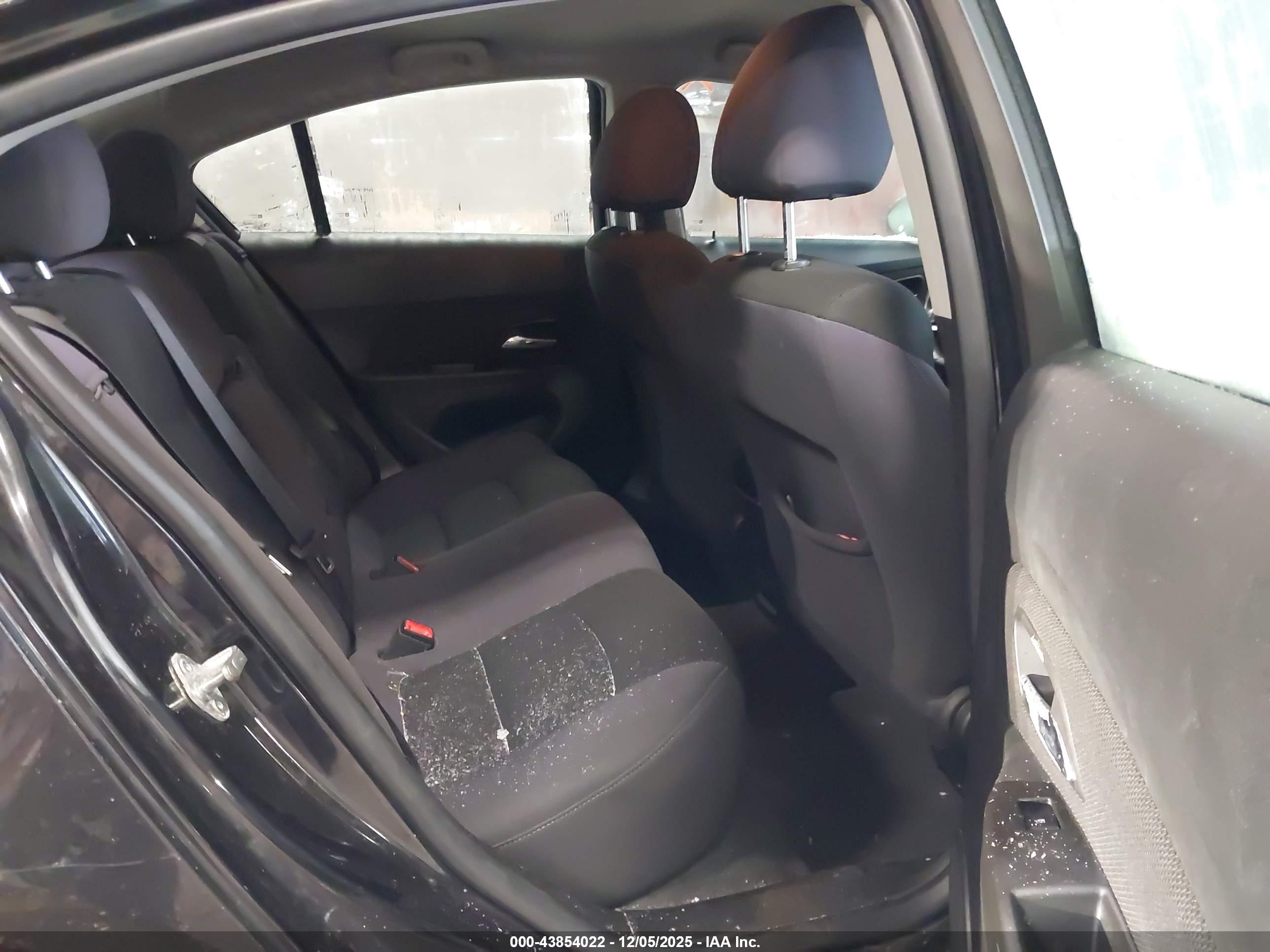 CHEVROLET CRUZE image 8