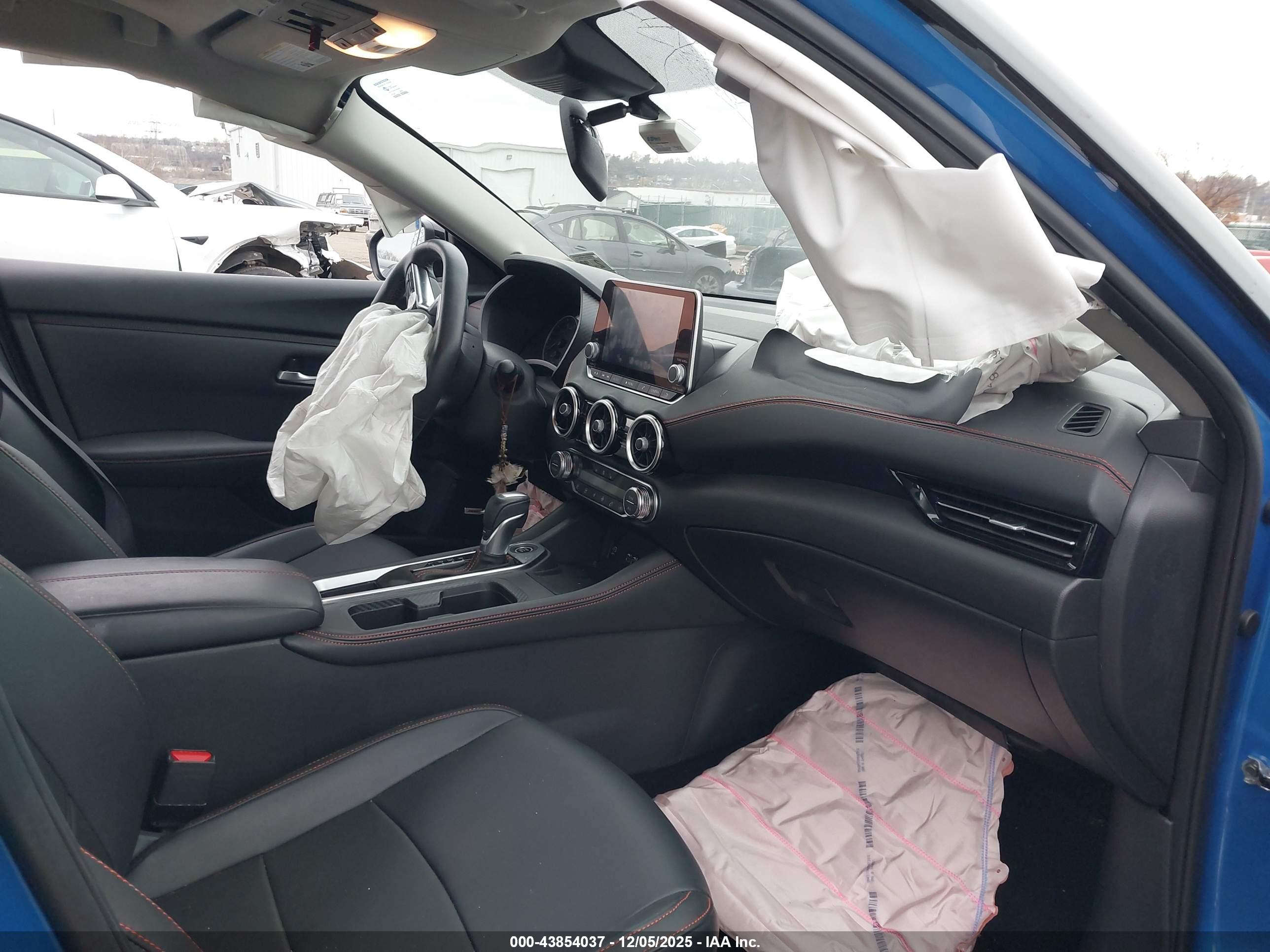 NISSAN SENTRA image 5