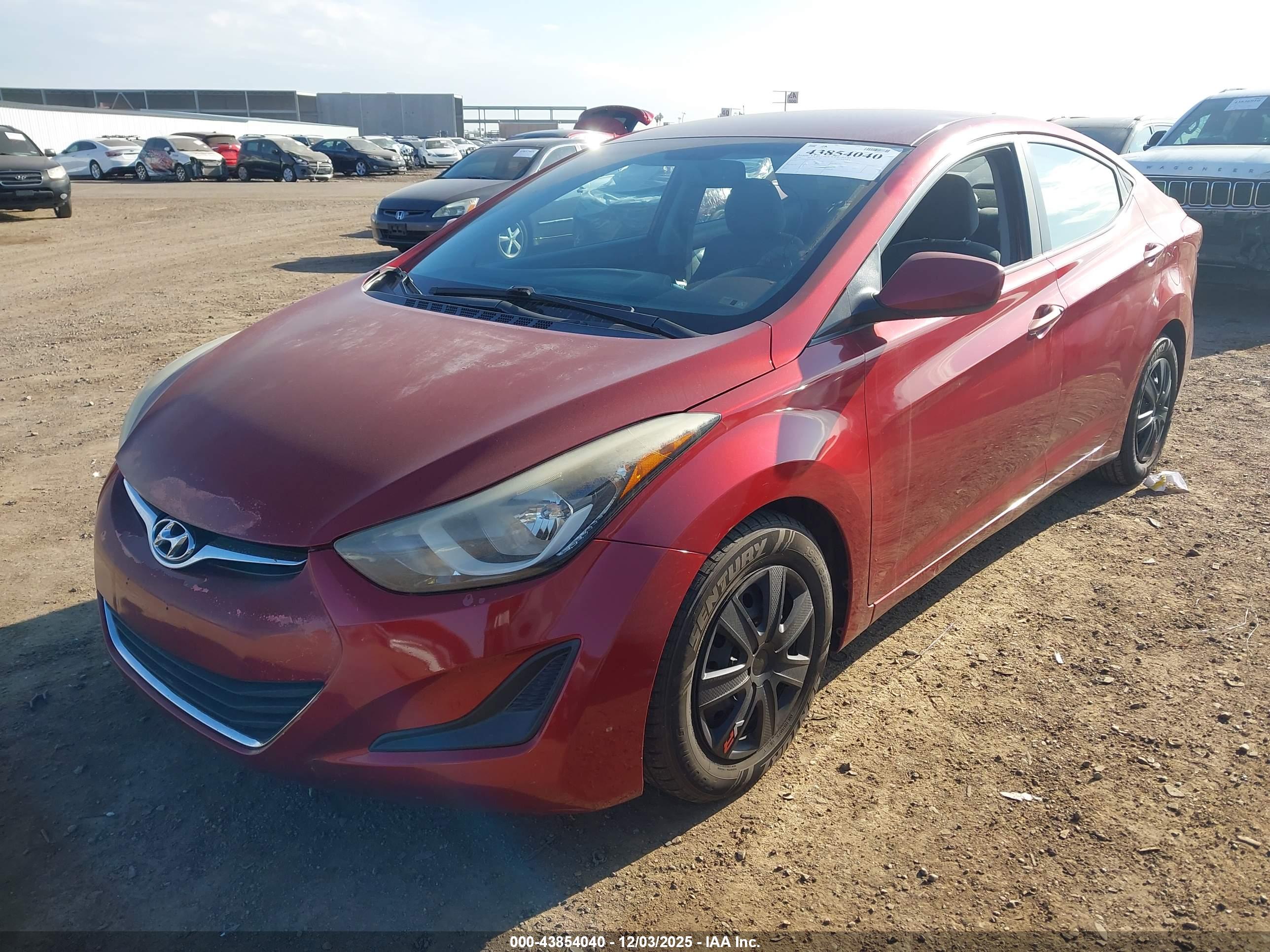 HYUNDAI ELANTRA image 2