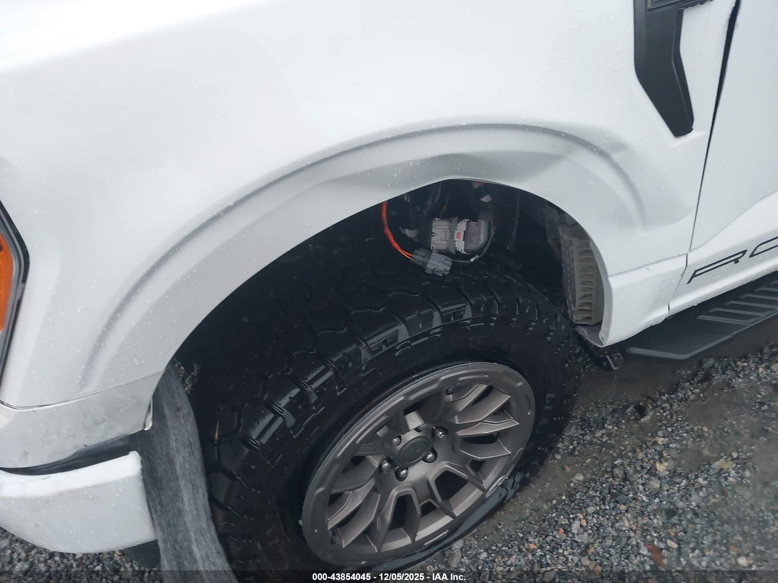 FORD F-150 image 6