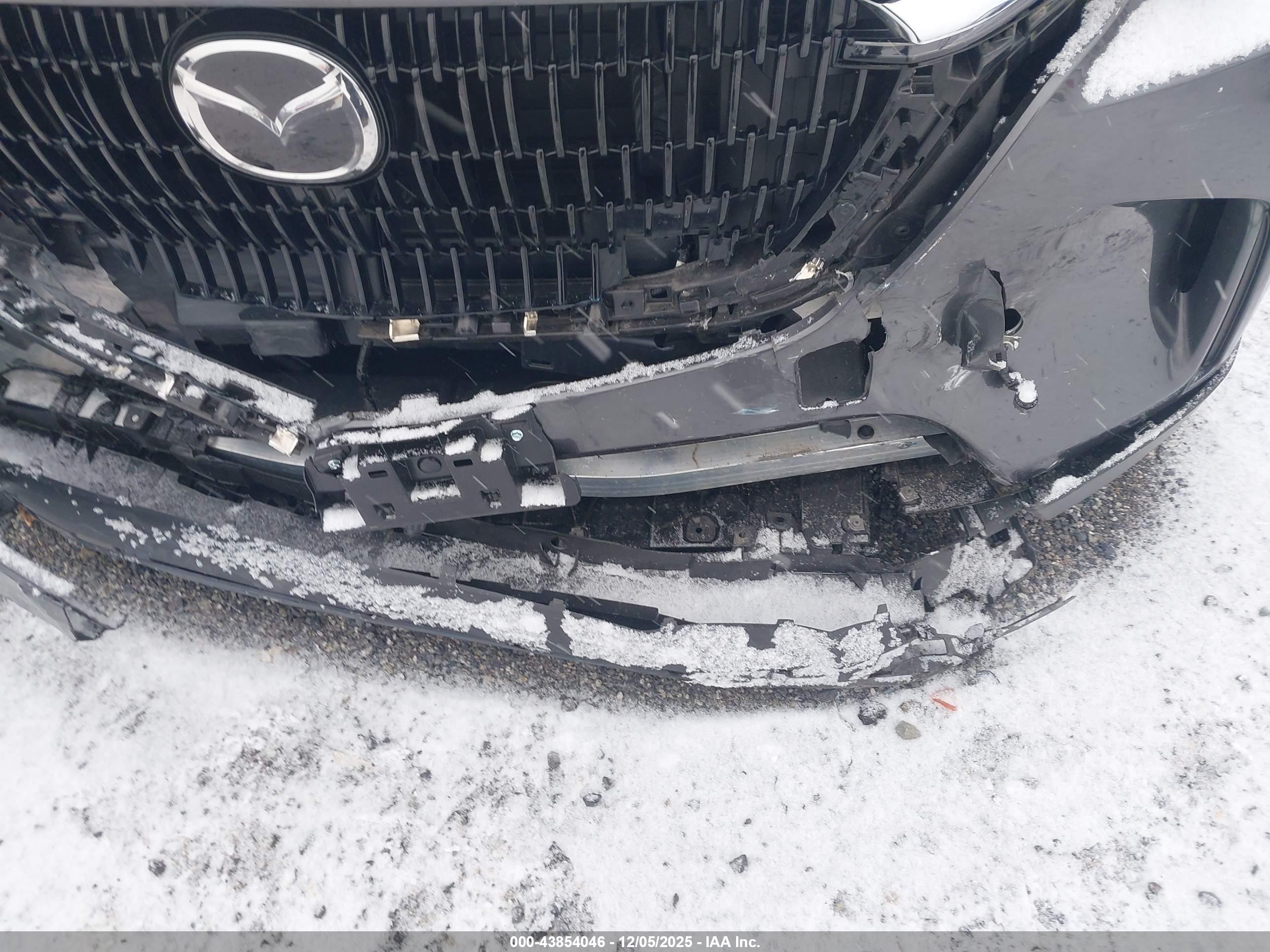 MAZDA CX-90 image 6