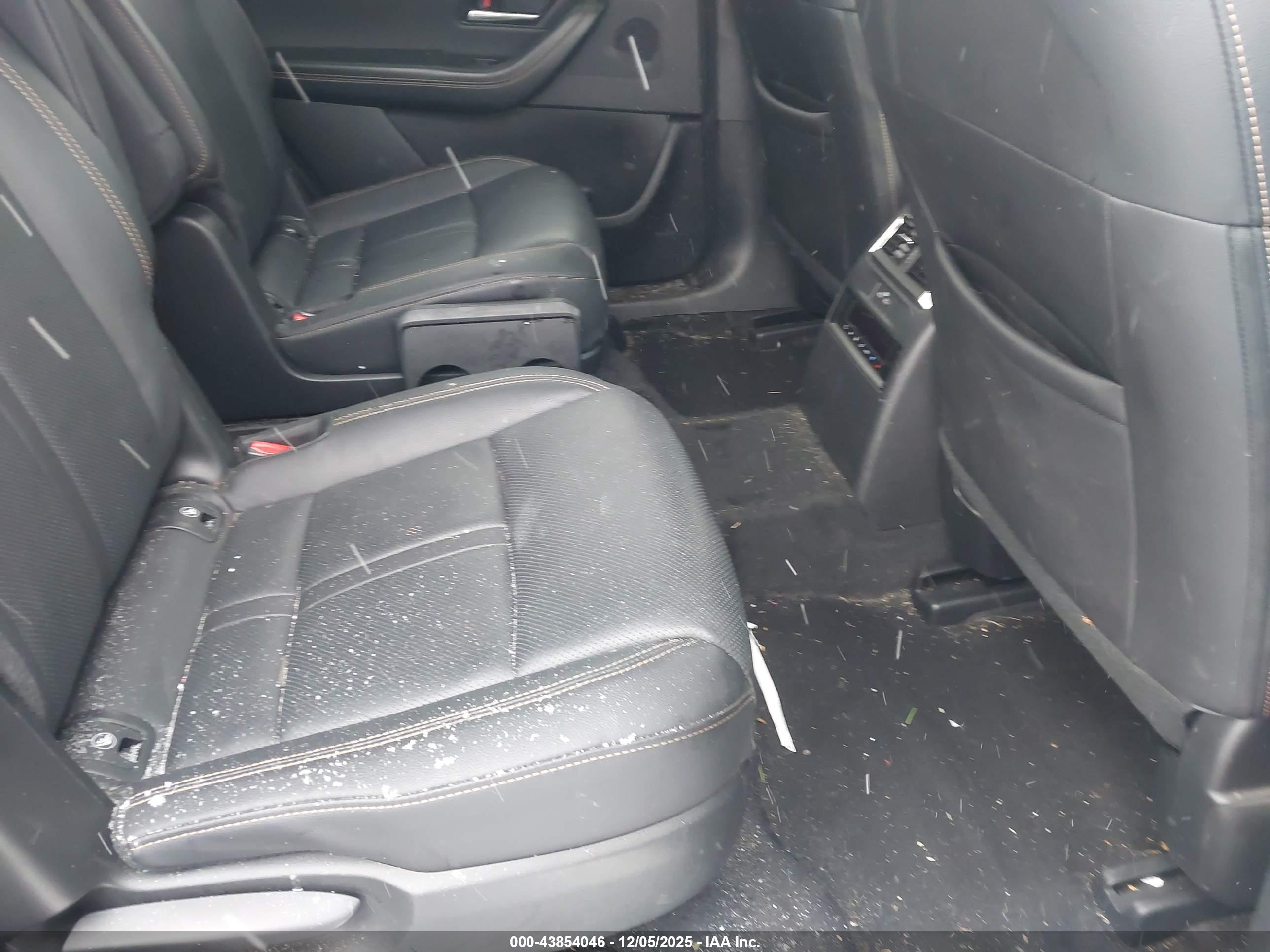 MAZDA CX-90 image 8