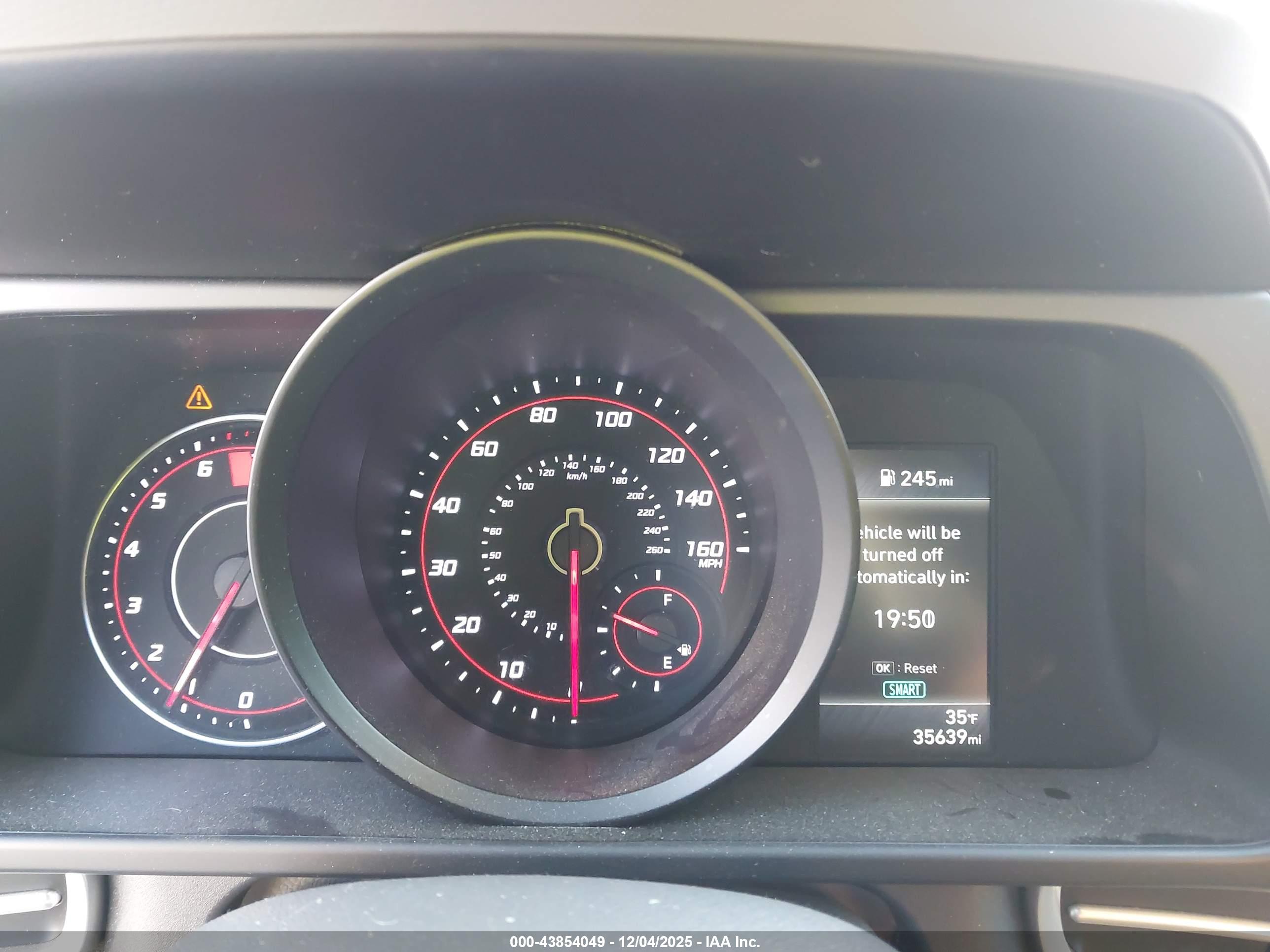 HYUNDAI ELANTRA image 7