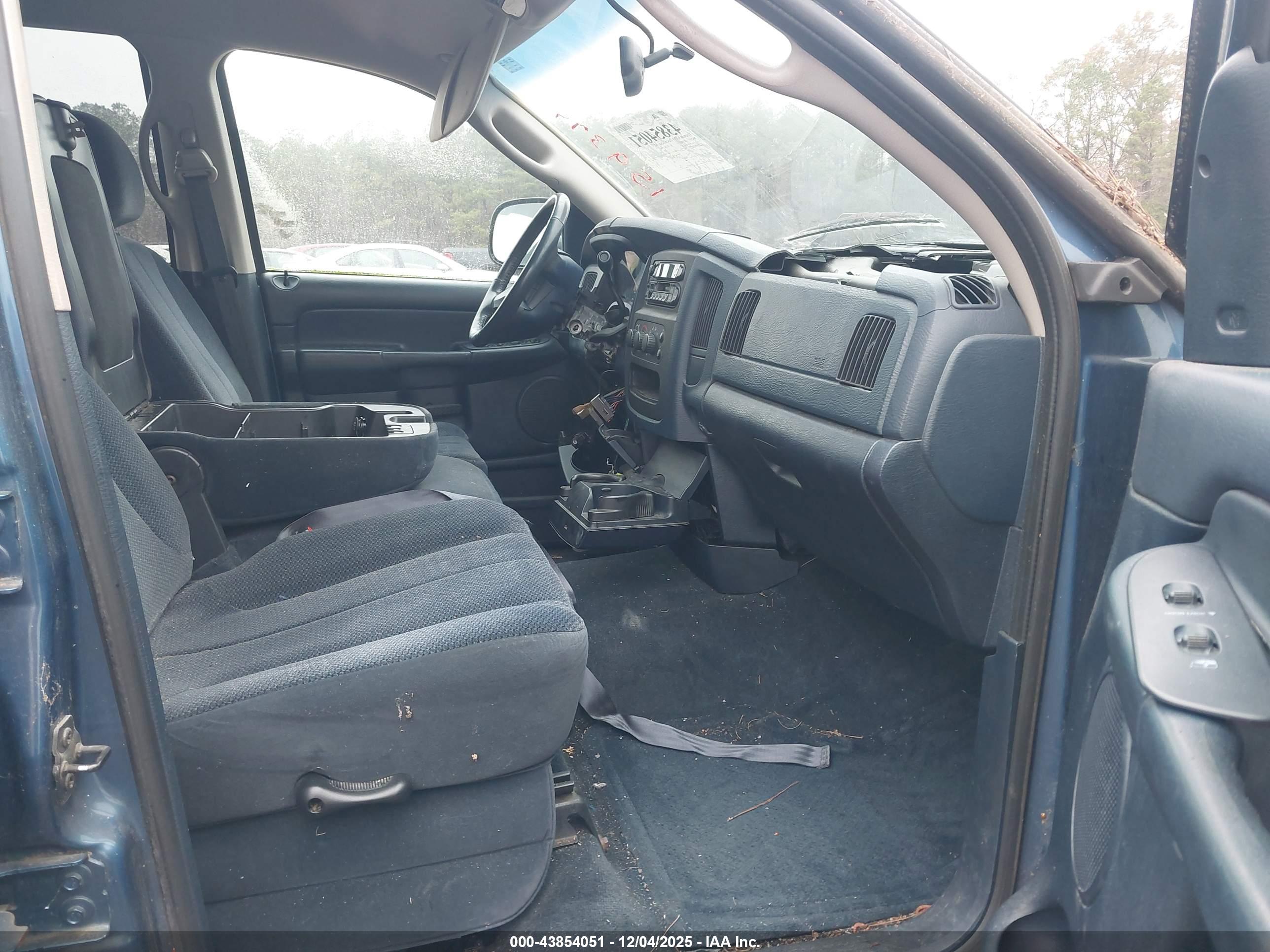 DODGE RAM image 5