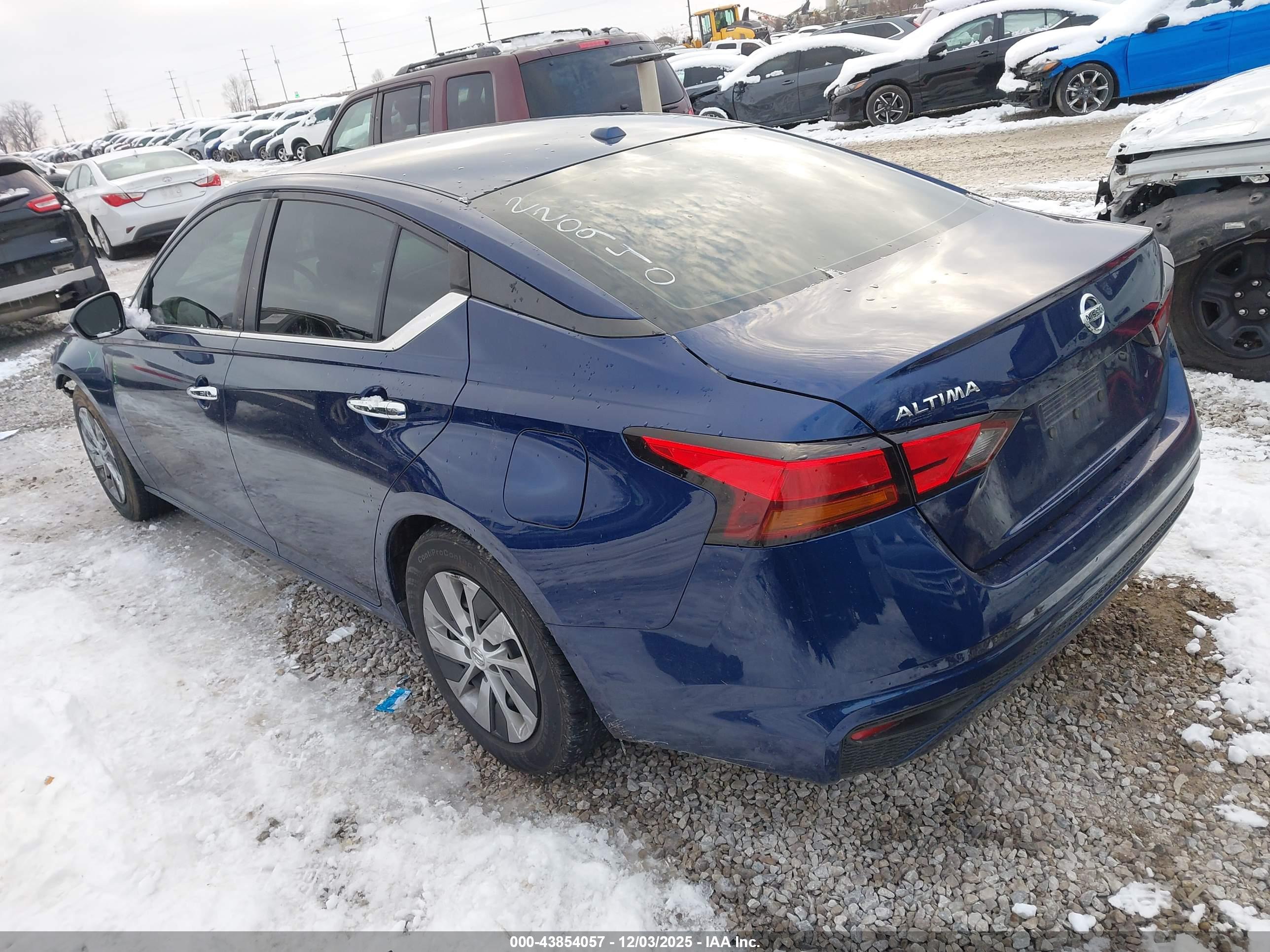NISSAN ALTIMA image 3