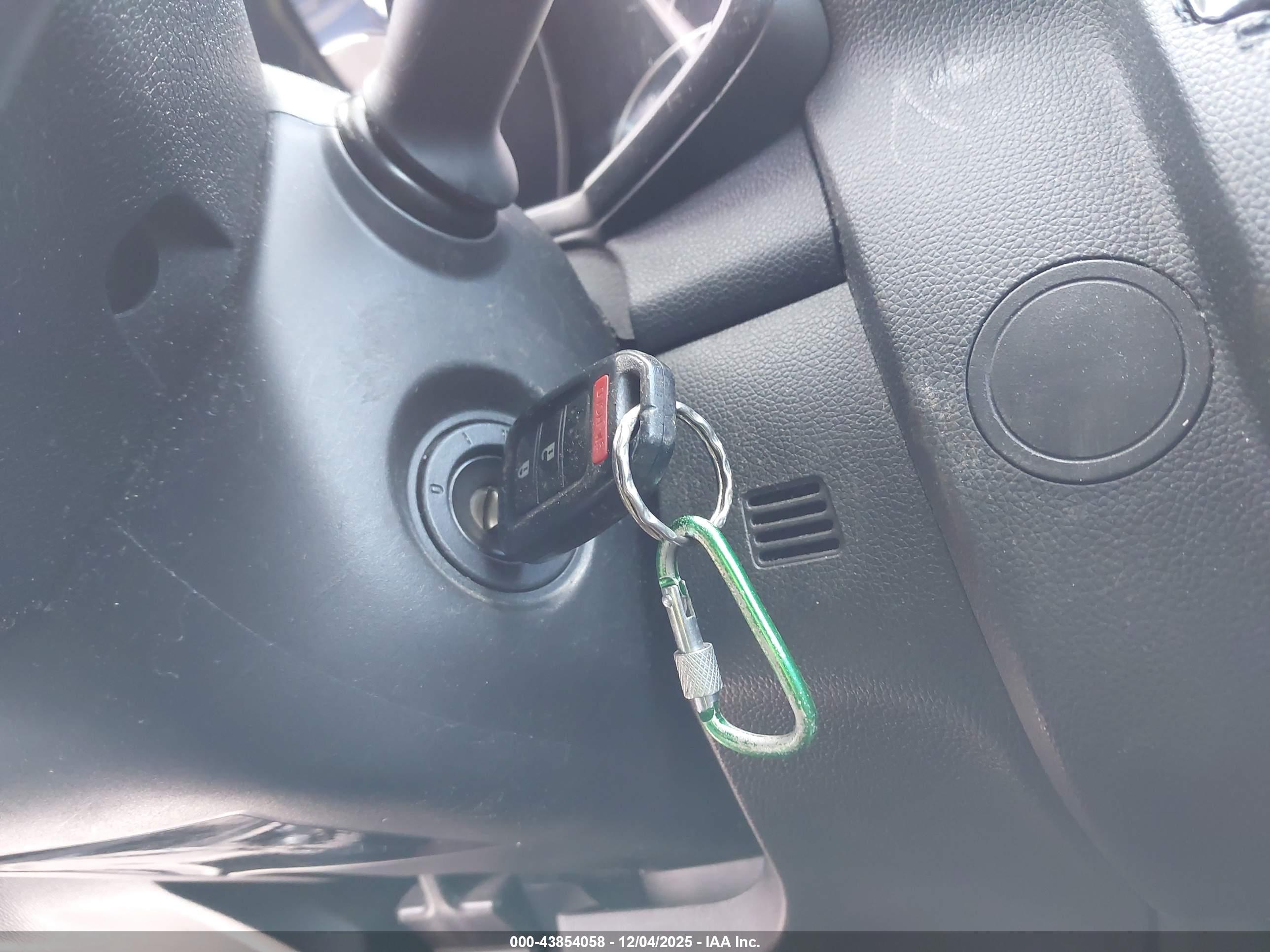 HONDA FIT image 11