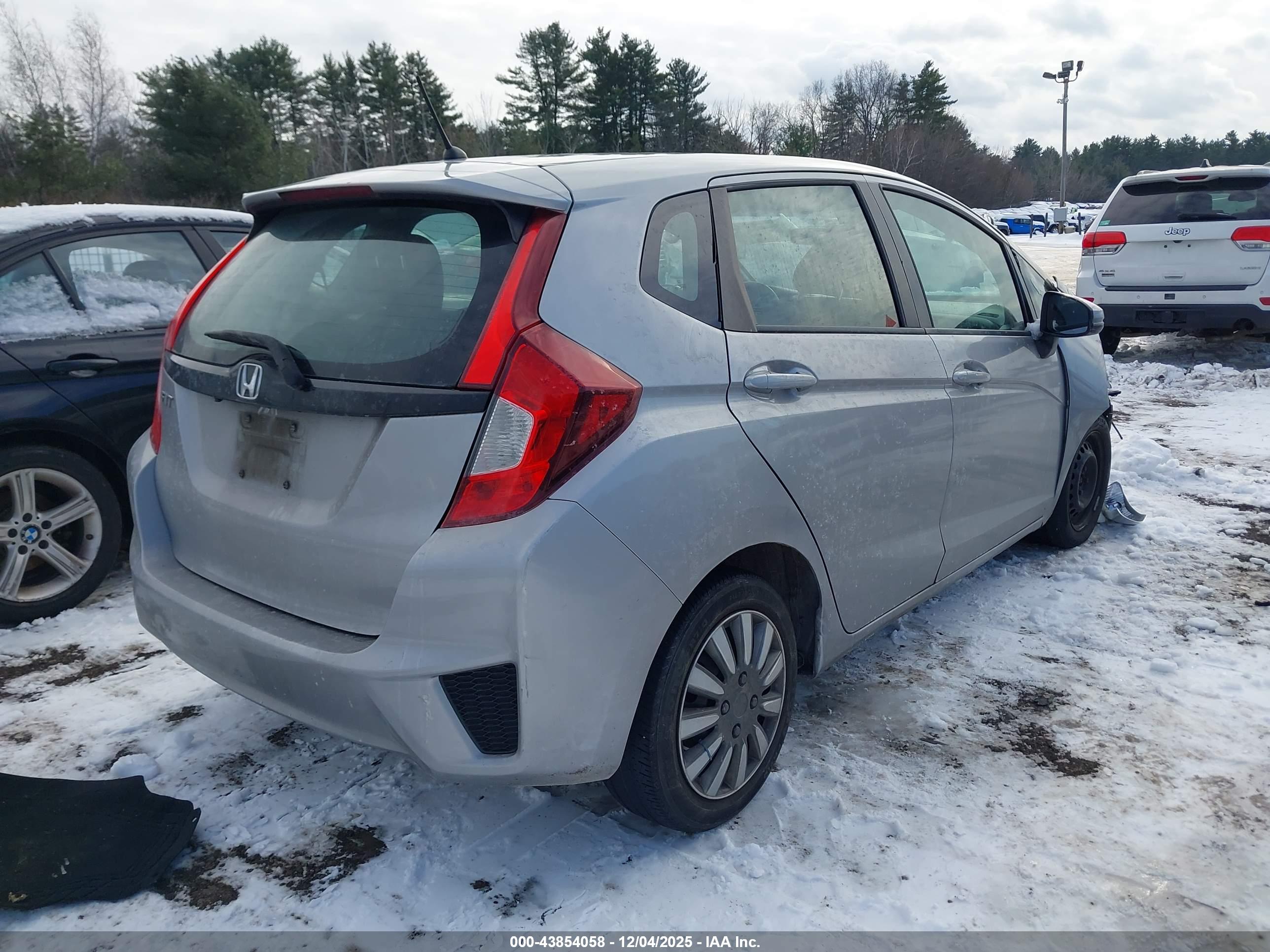 HONDA FIT image 4