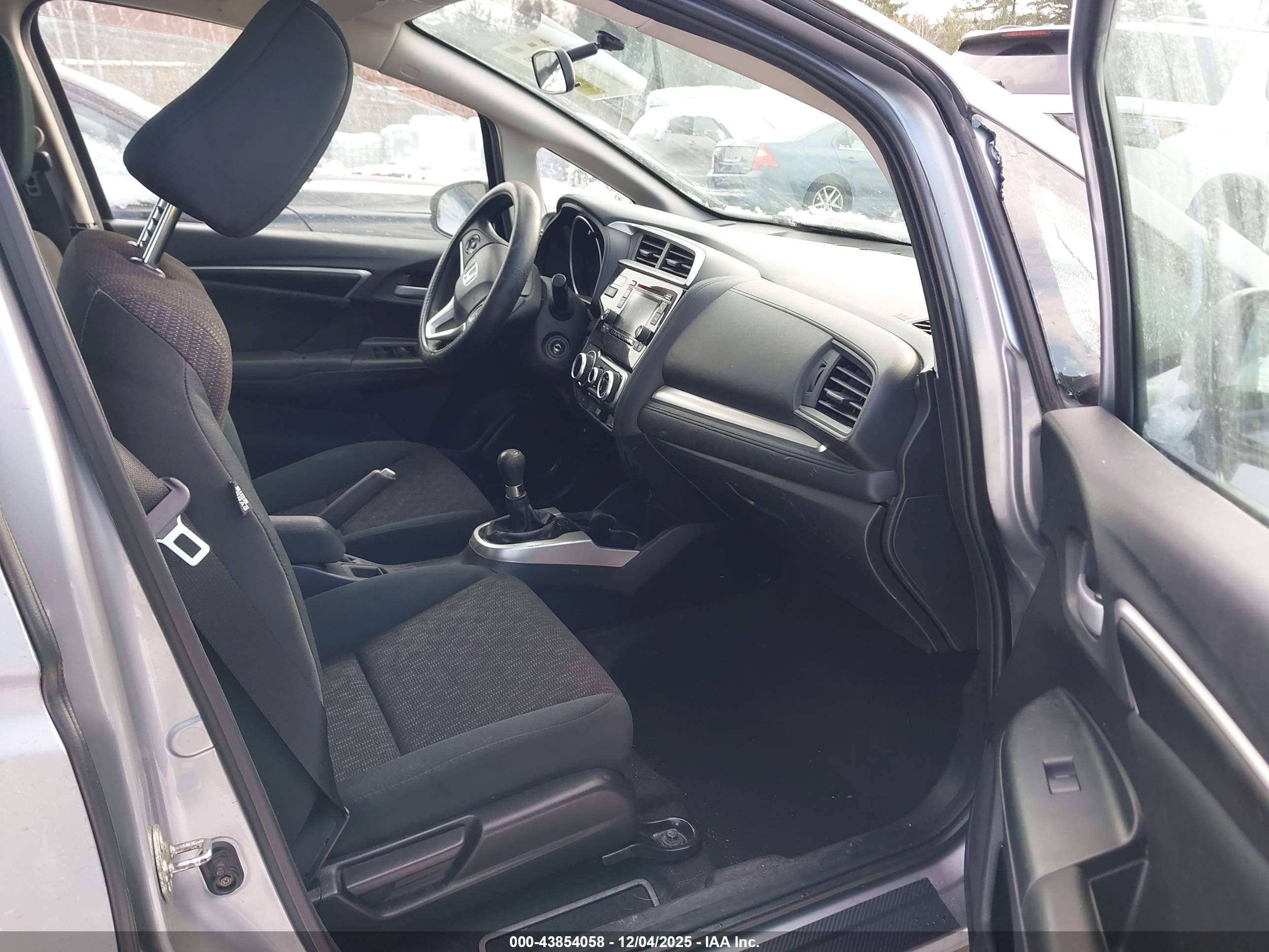 HONDA FIT image 5