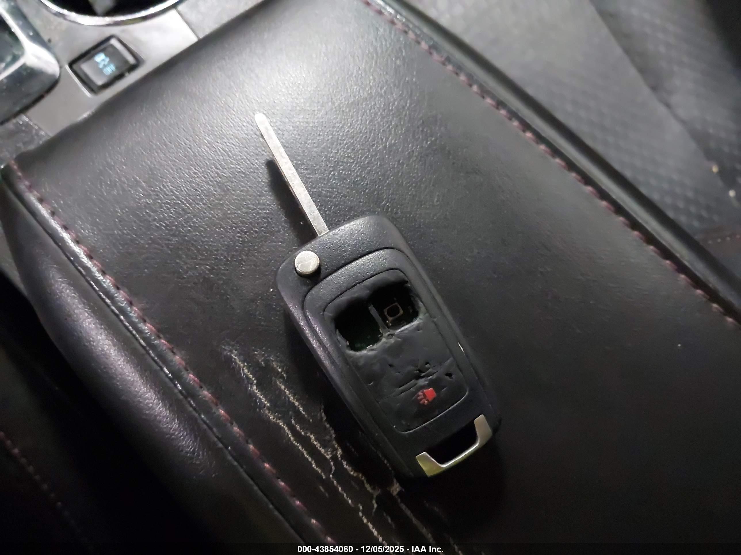 CHEVROLET EQUINOX image 11