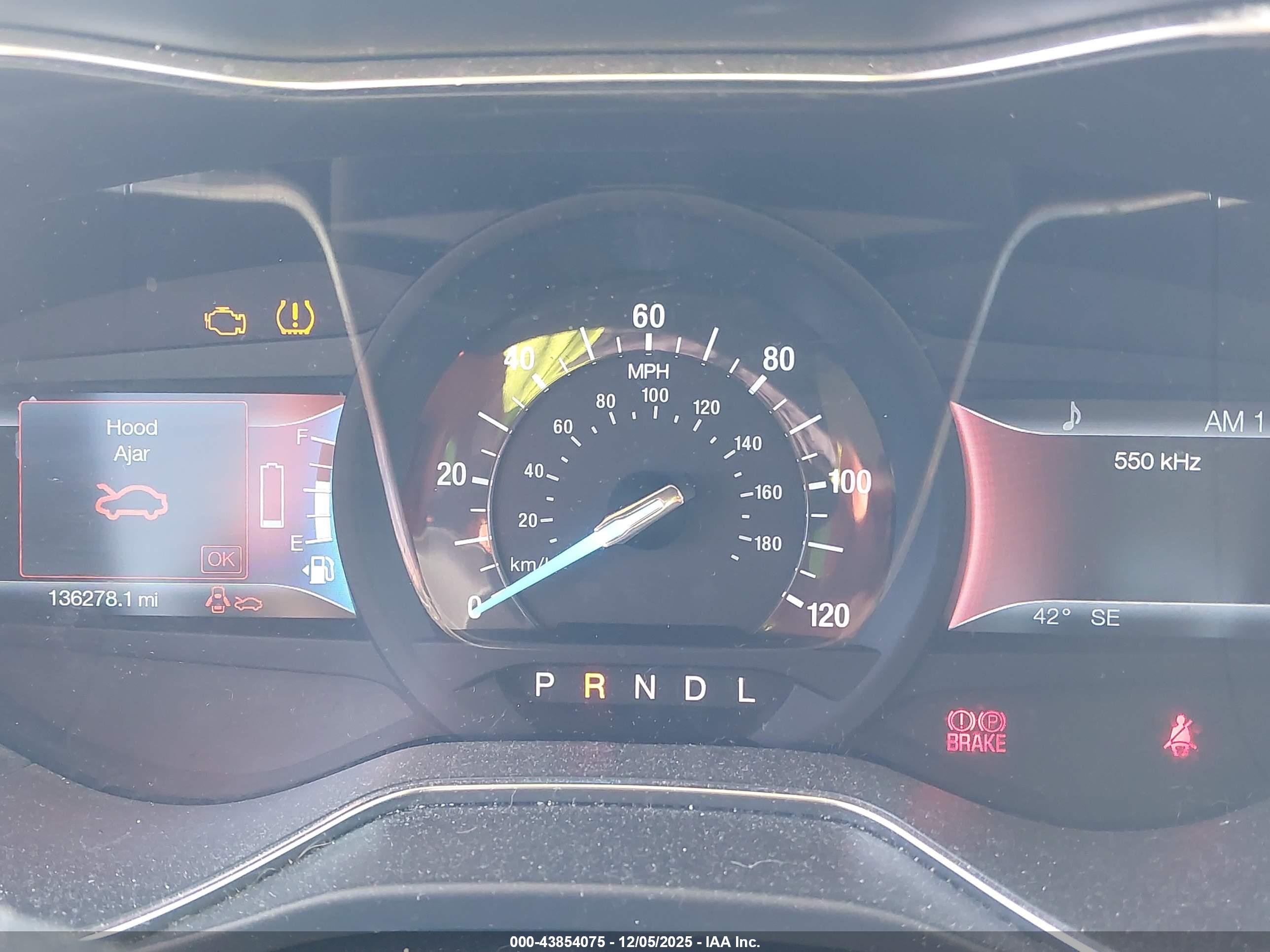 FORD FUSION image 7