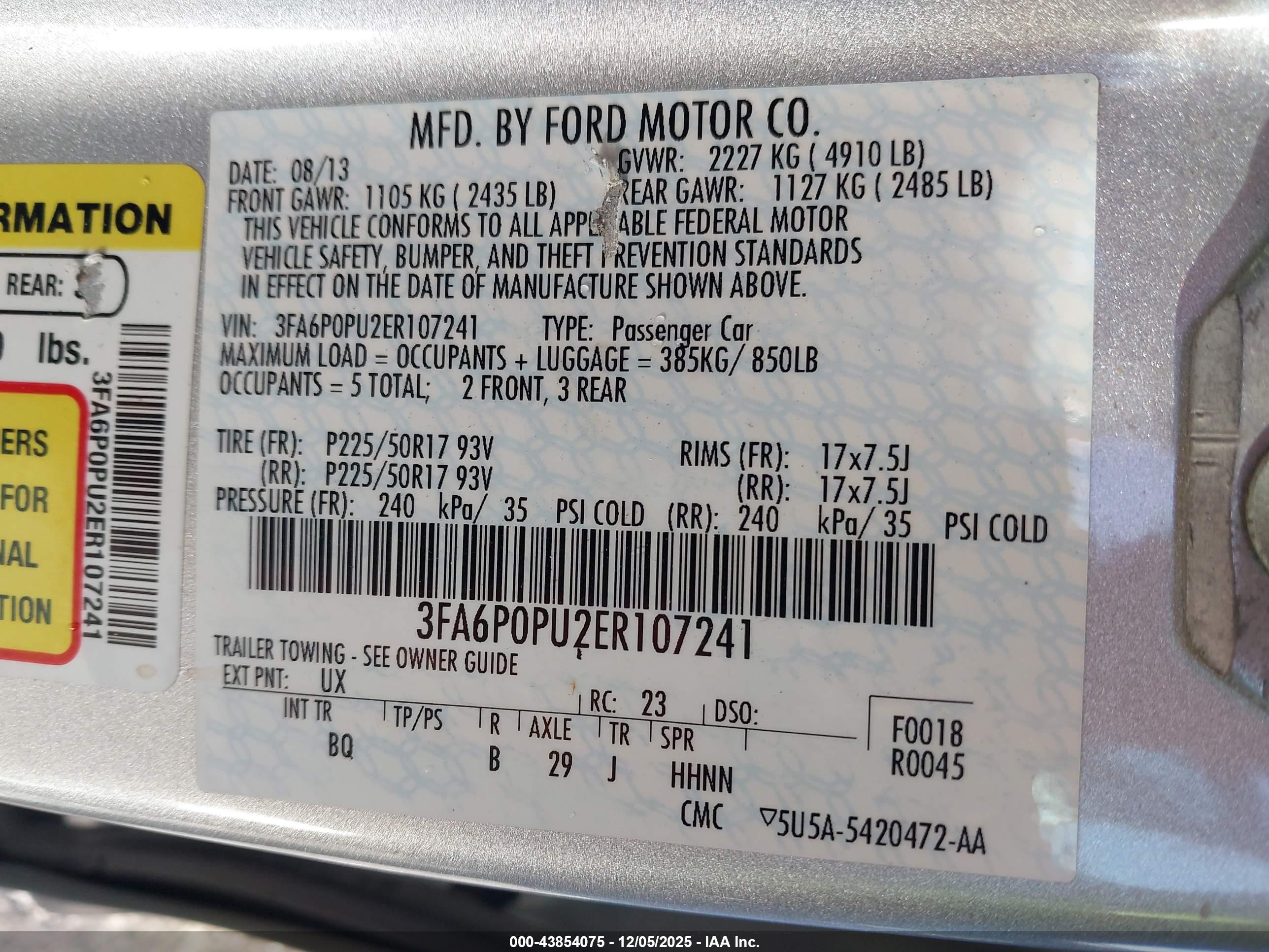 FORD FUSION image 9