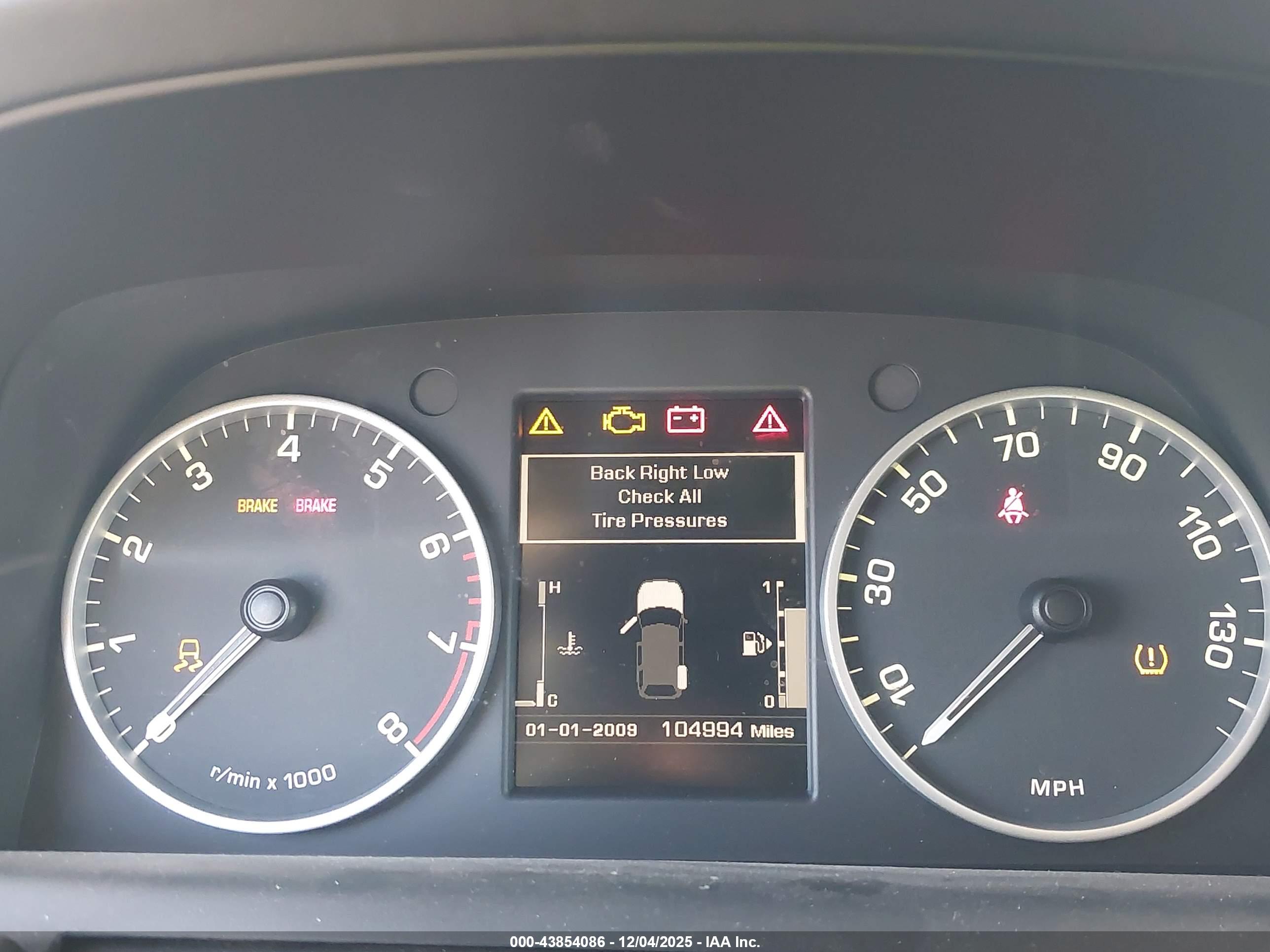 LAND ROVER image 7