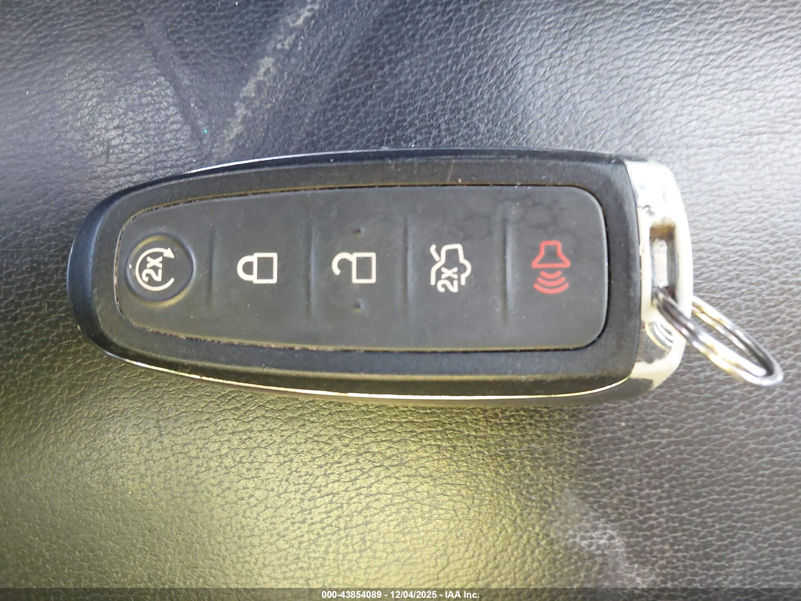 FORD ESCAPE image 11