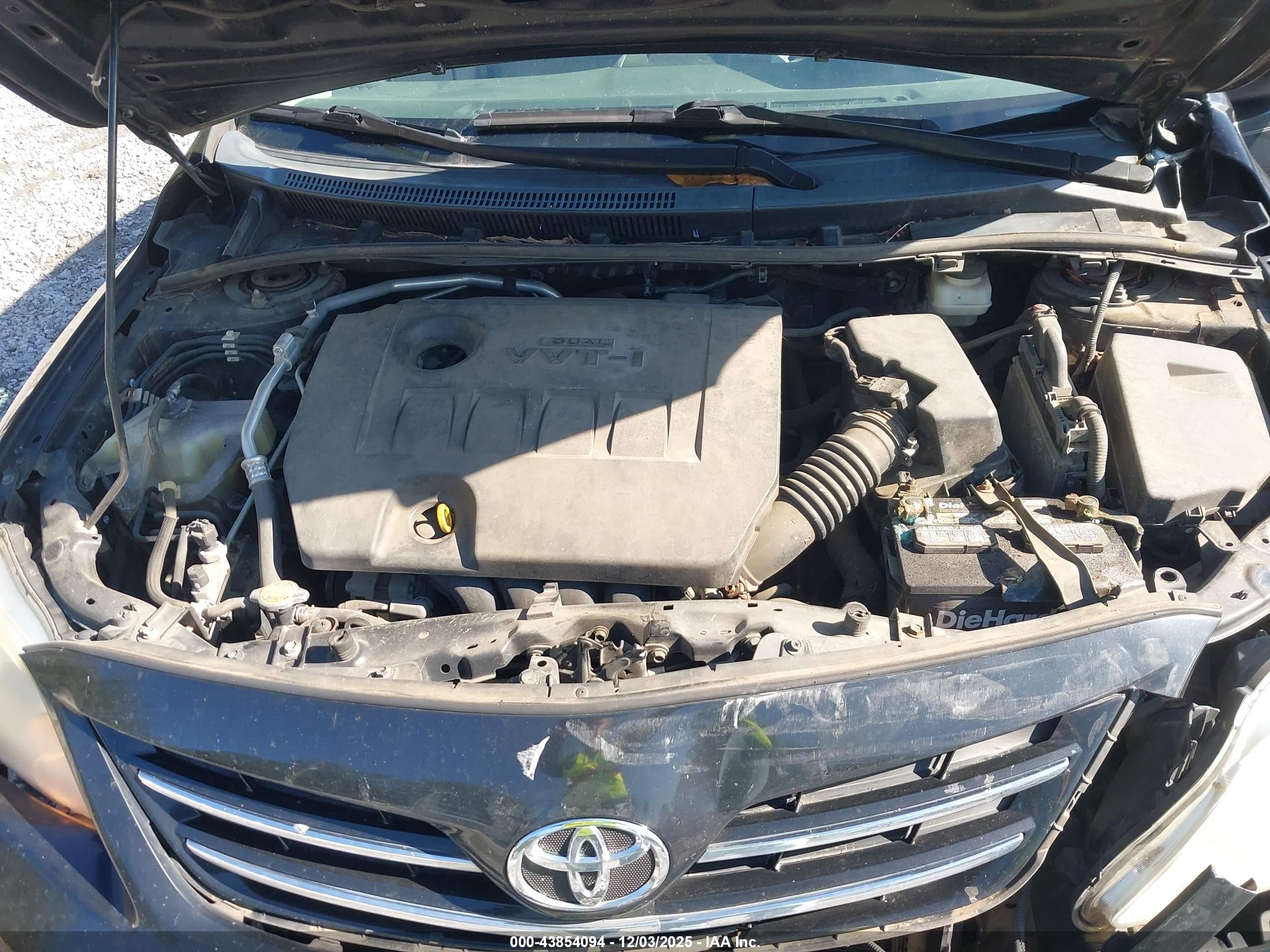 TOYOTA COROLLA image 10
